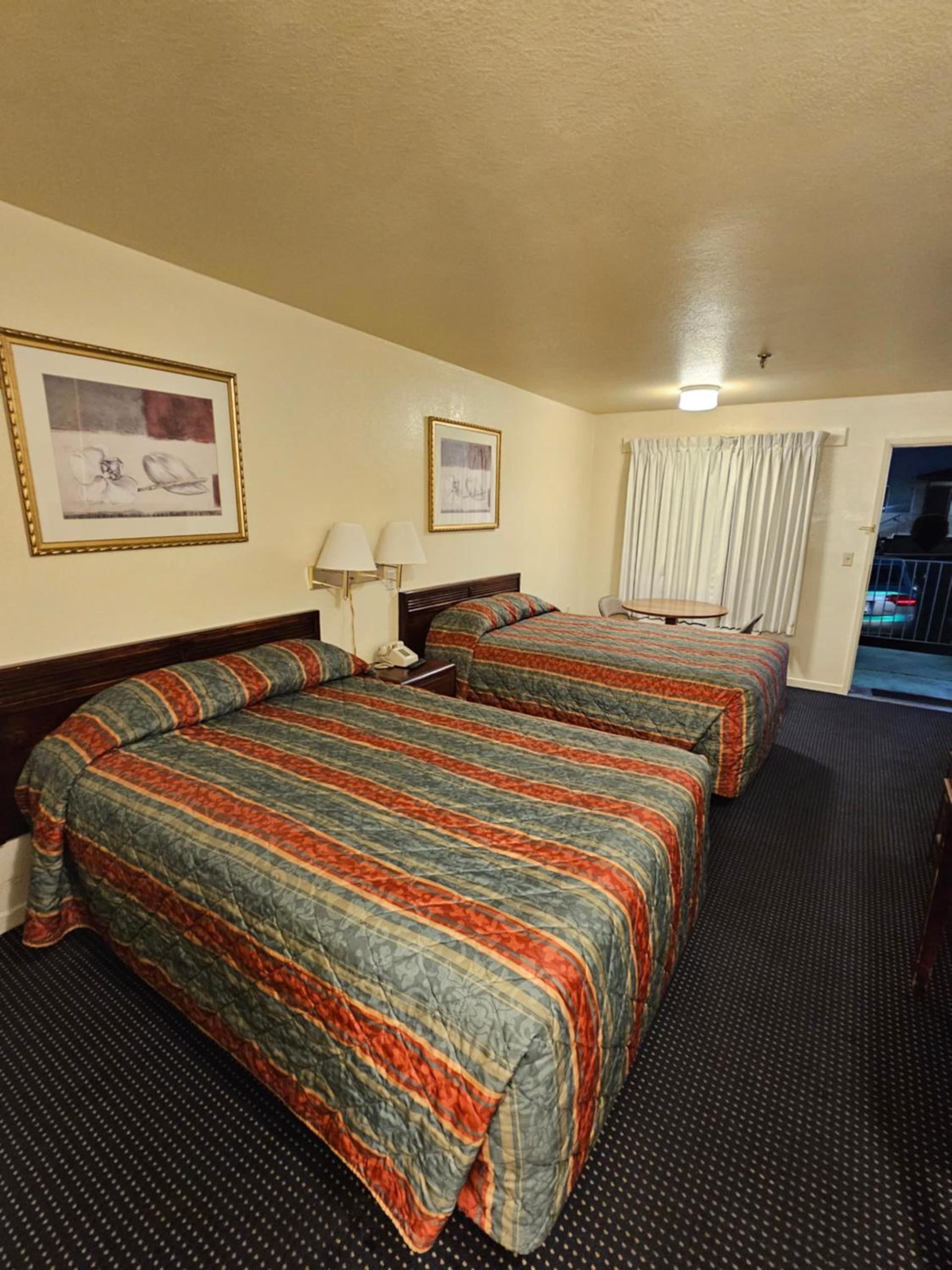 Terrace Inn and Suites photo 6