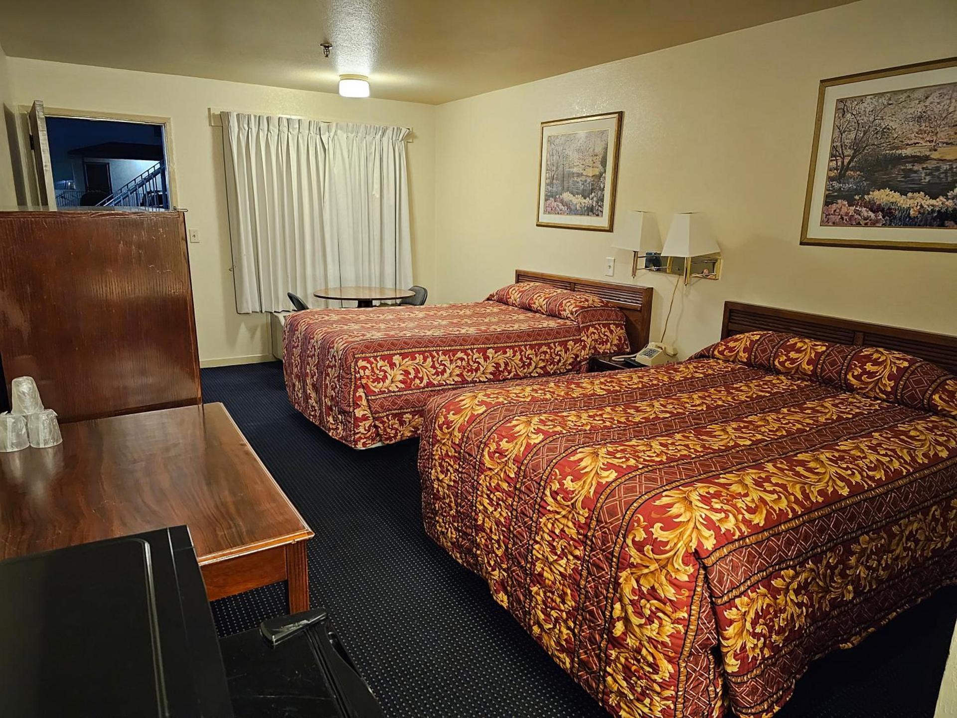 Terrace Inn and Suites photo 5