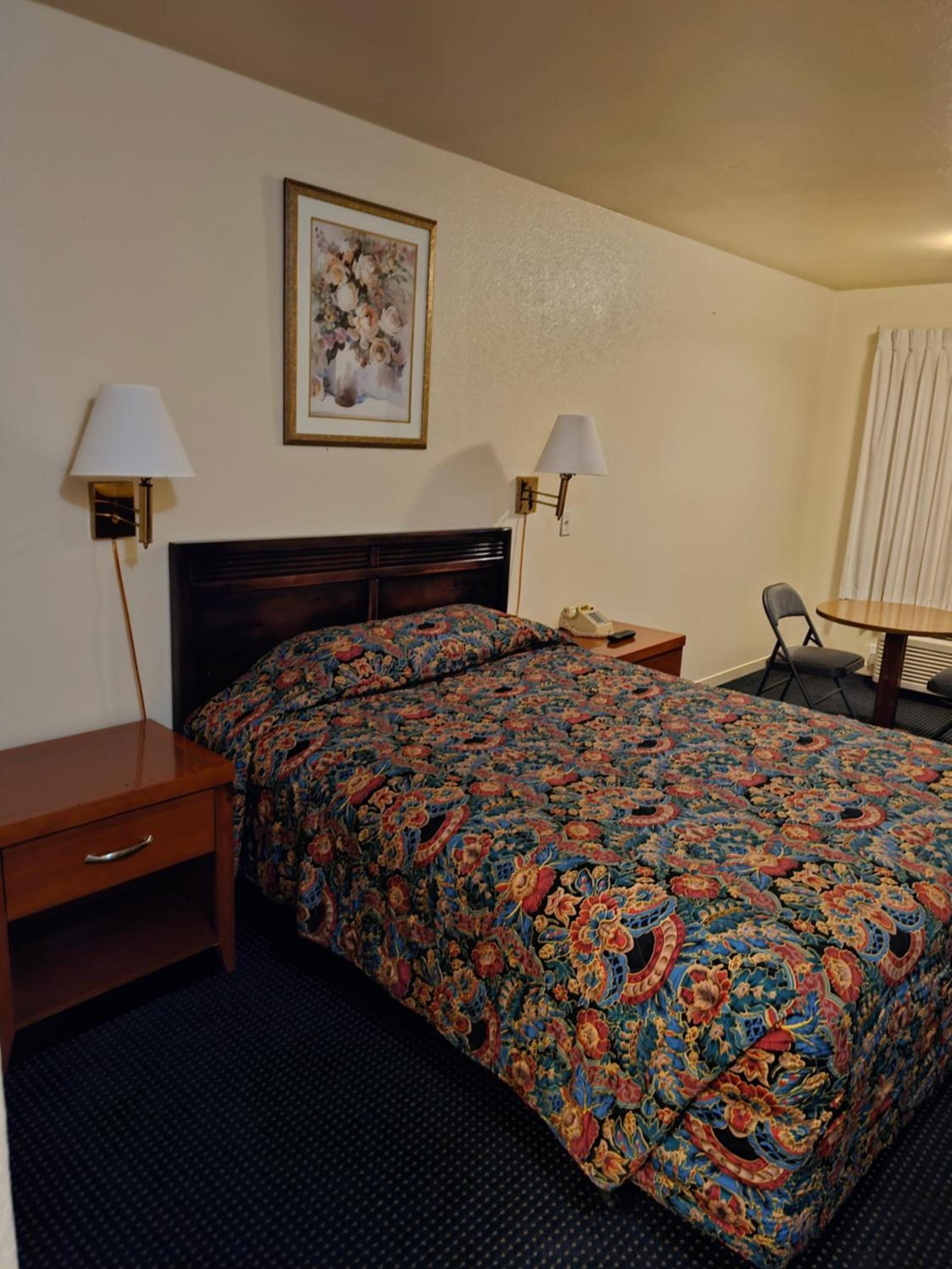 Terrace Inn and Suites photo 4