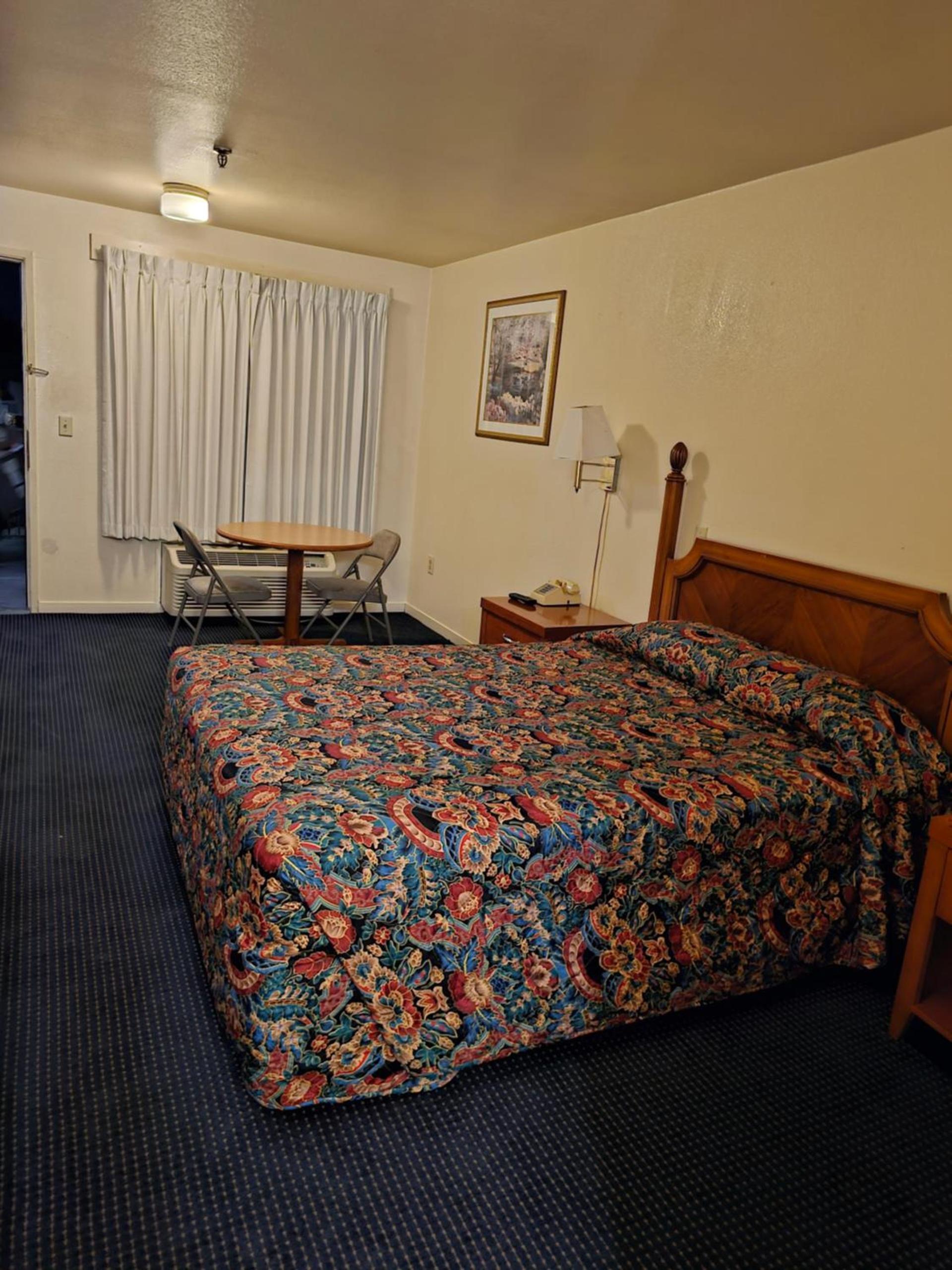 Terrace Inn and Suites photo 2