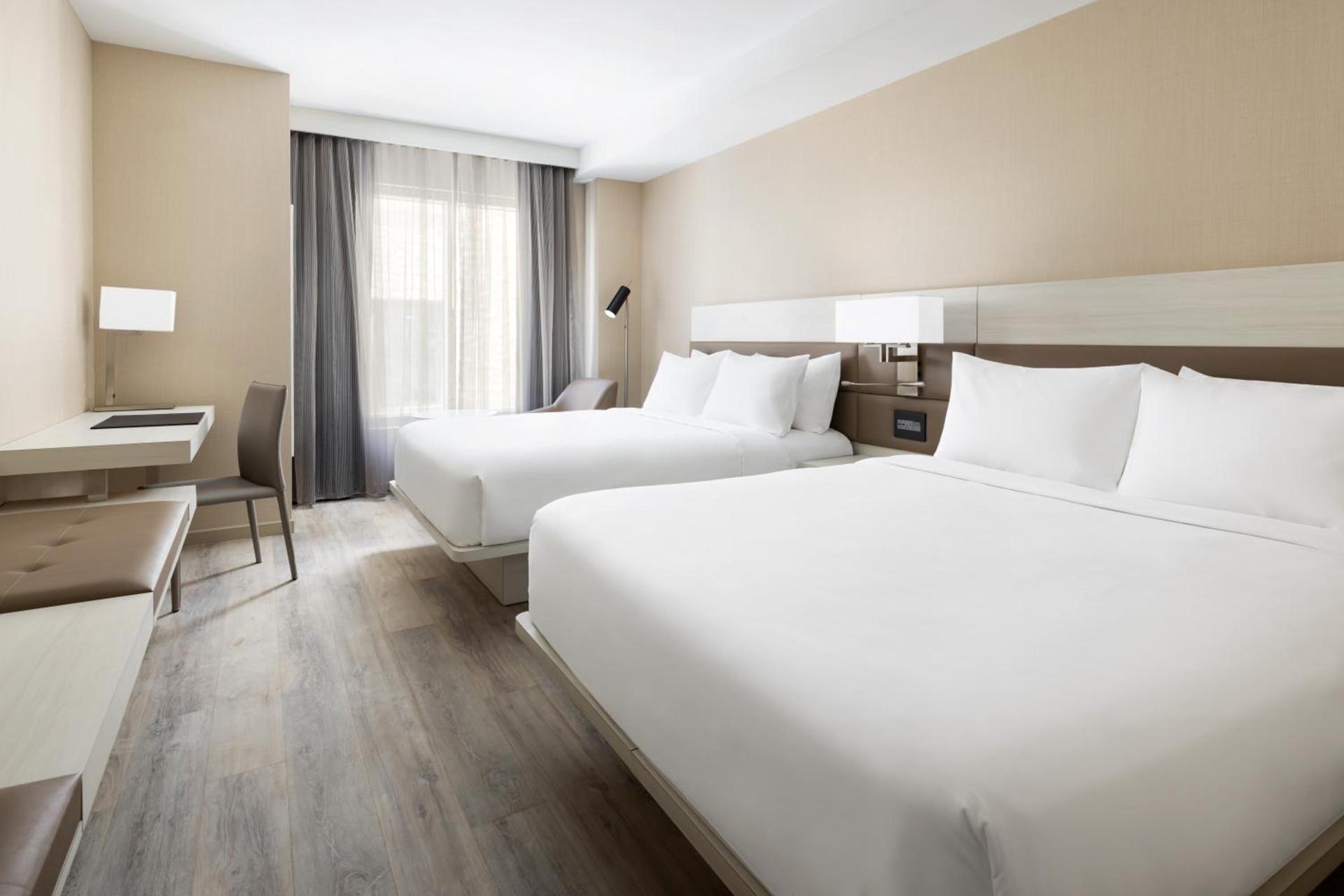 AC Hotel by Marriott Jacksonville St Johns Town Center photo 12