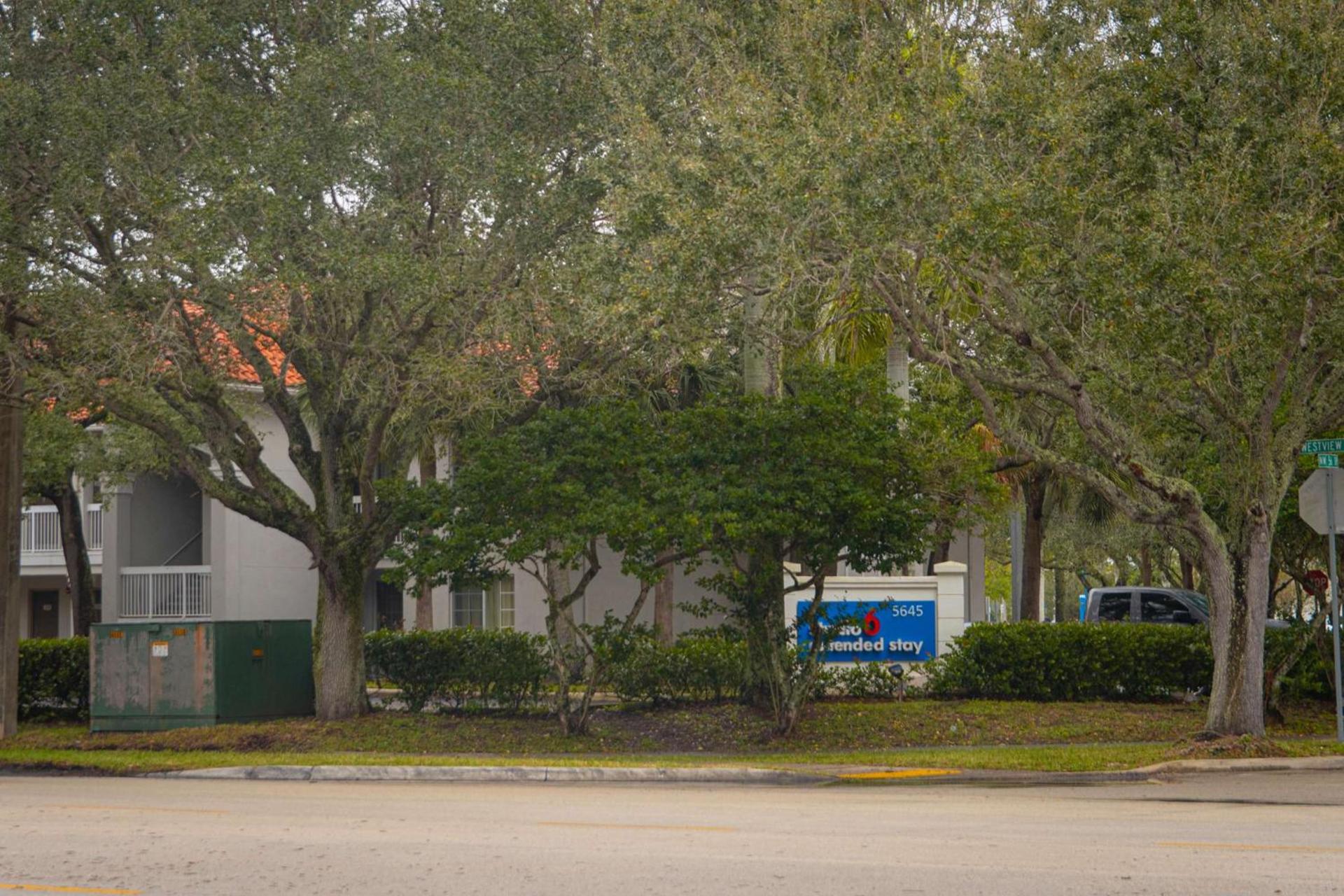 Studio 6 Extended Stay - Coral Springs, FL- Fort Lauderdale — hotel in Coral Springs