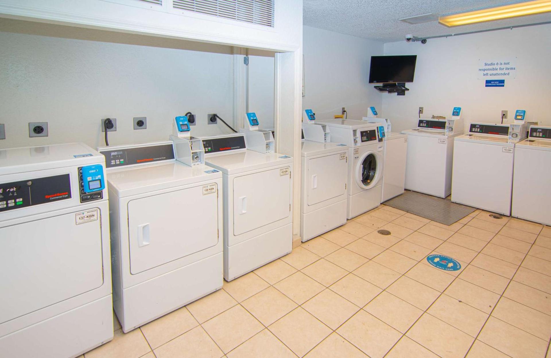 Studio 6 Extended Stay - Coral Springs, FL- Fort Lauderdale photo 27