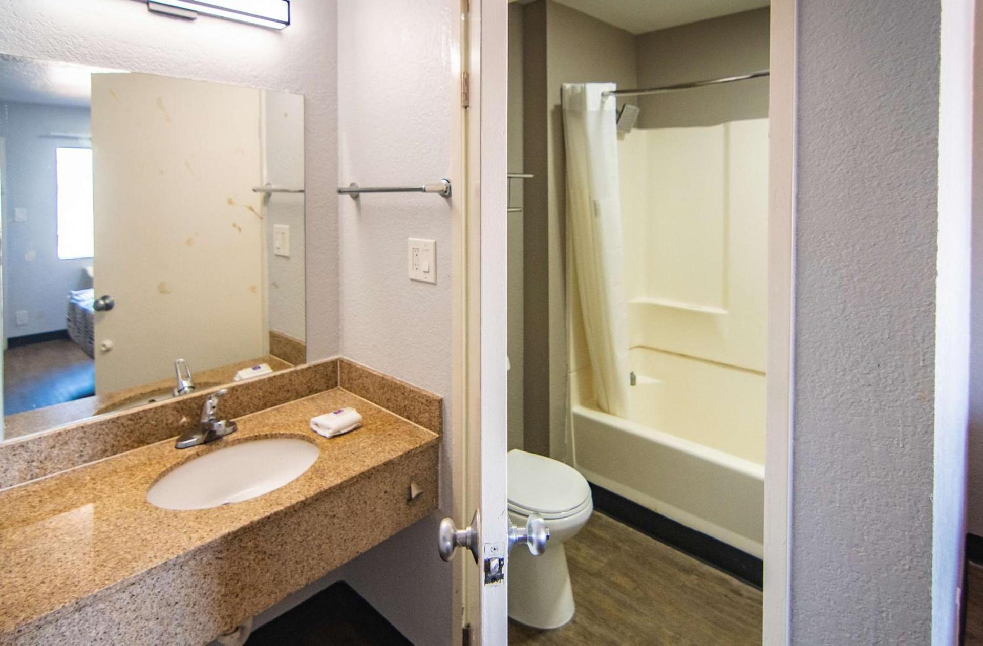 Motel 6-Ft. Pierce, FL photo 16