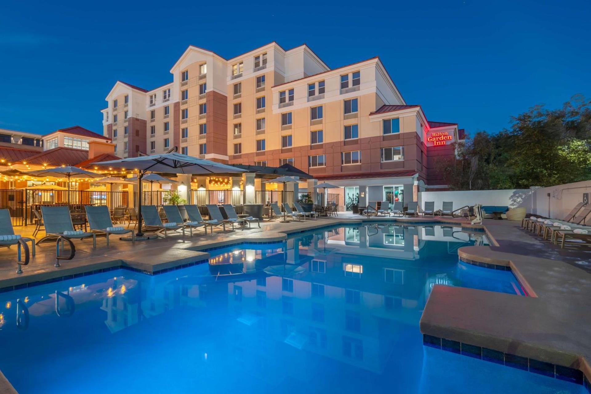 Hilton Garden Inn Scottsdale Old Town photo 18