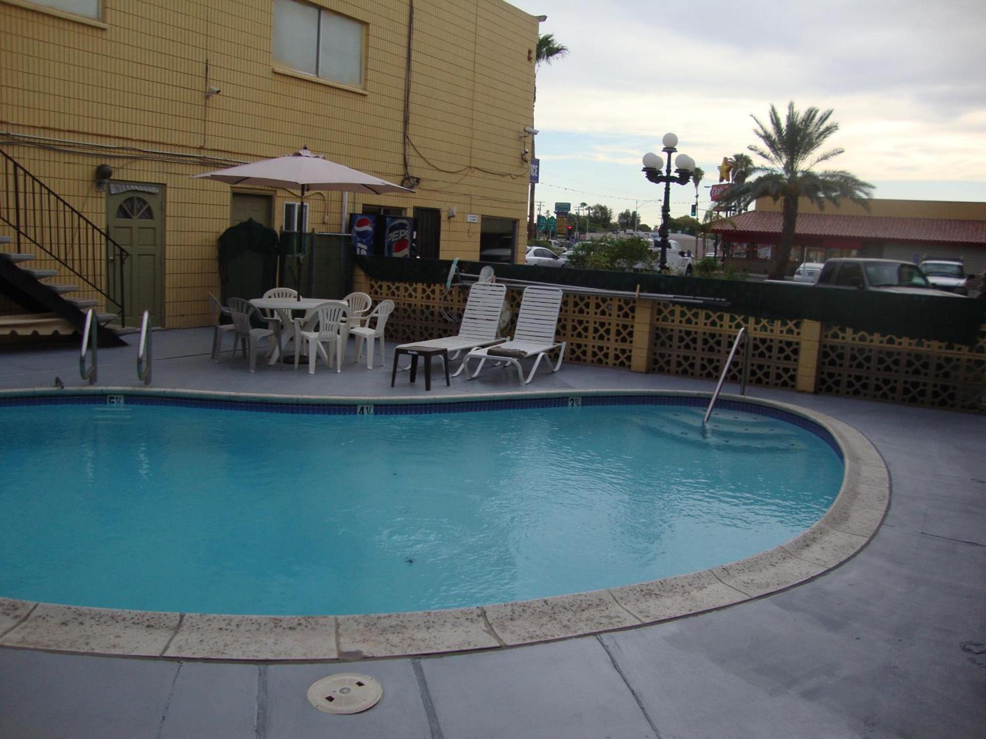 Townhouse Inn and Suites photo 43