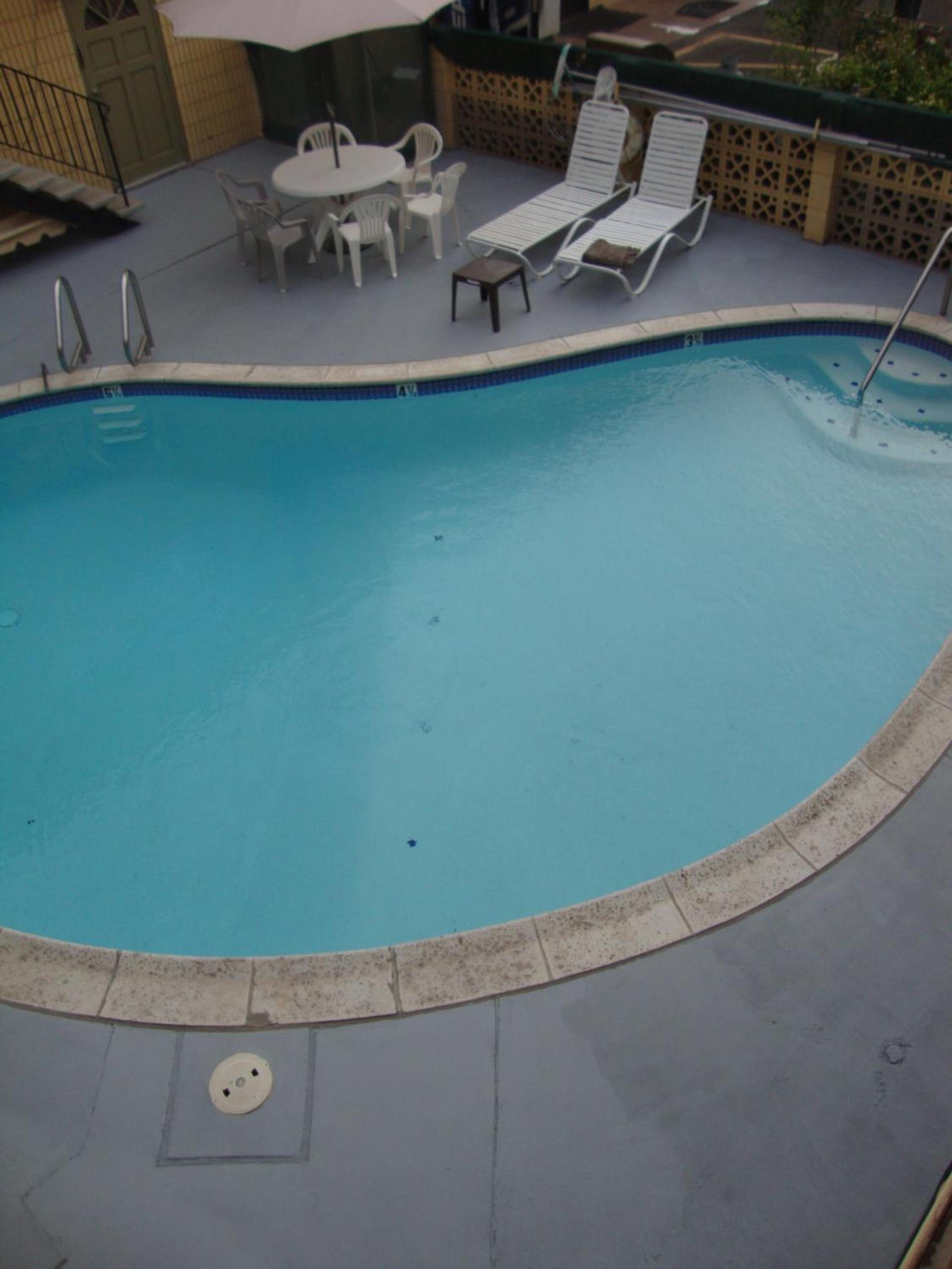 Townhouse Inn and Suites photo 48