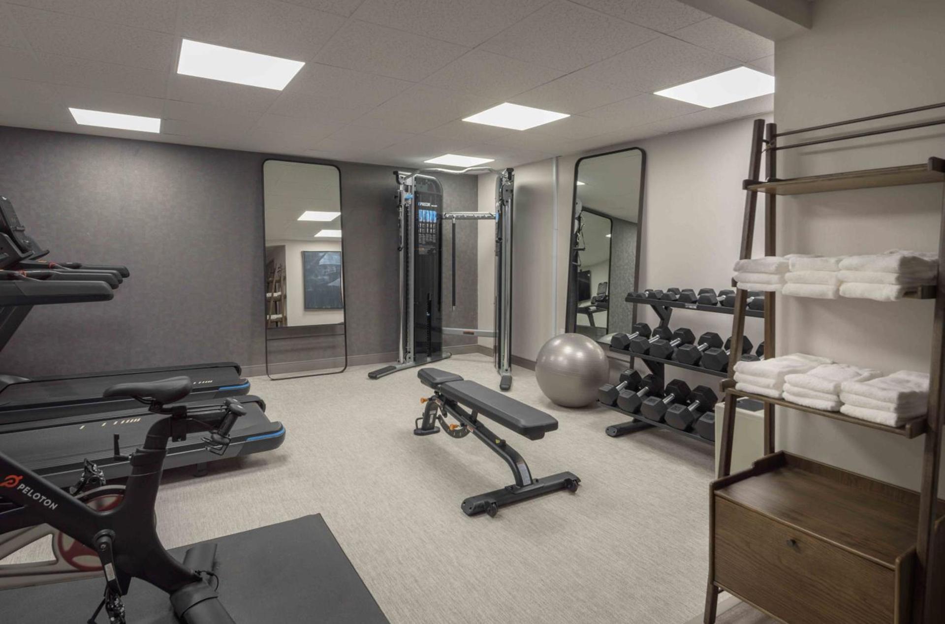 Holiday Inn Express South Burlington - Downtown by IHG photo 60