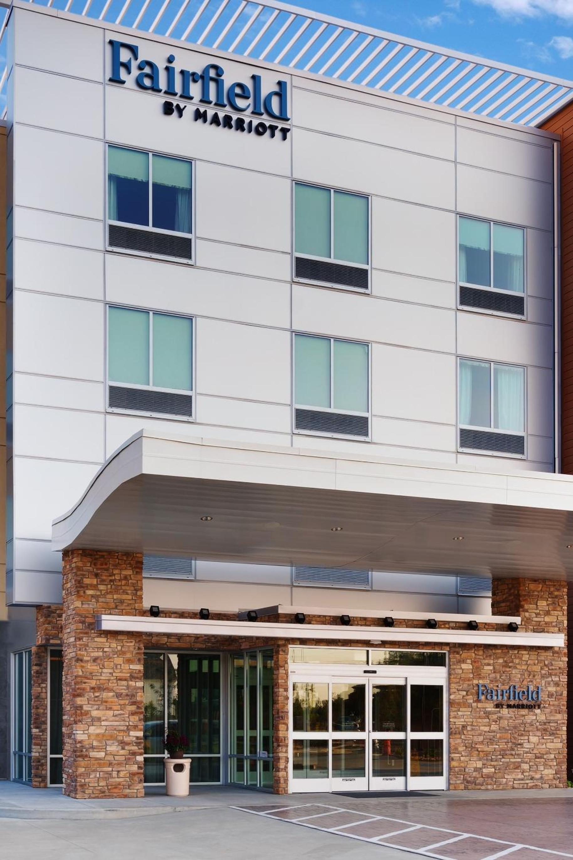 Fairfield by Marriott Inn & Suites Salt Lake City Cottonwood photo 13