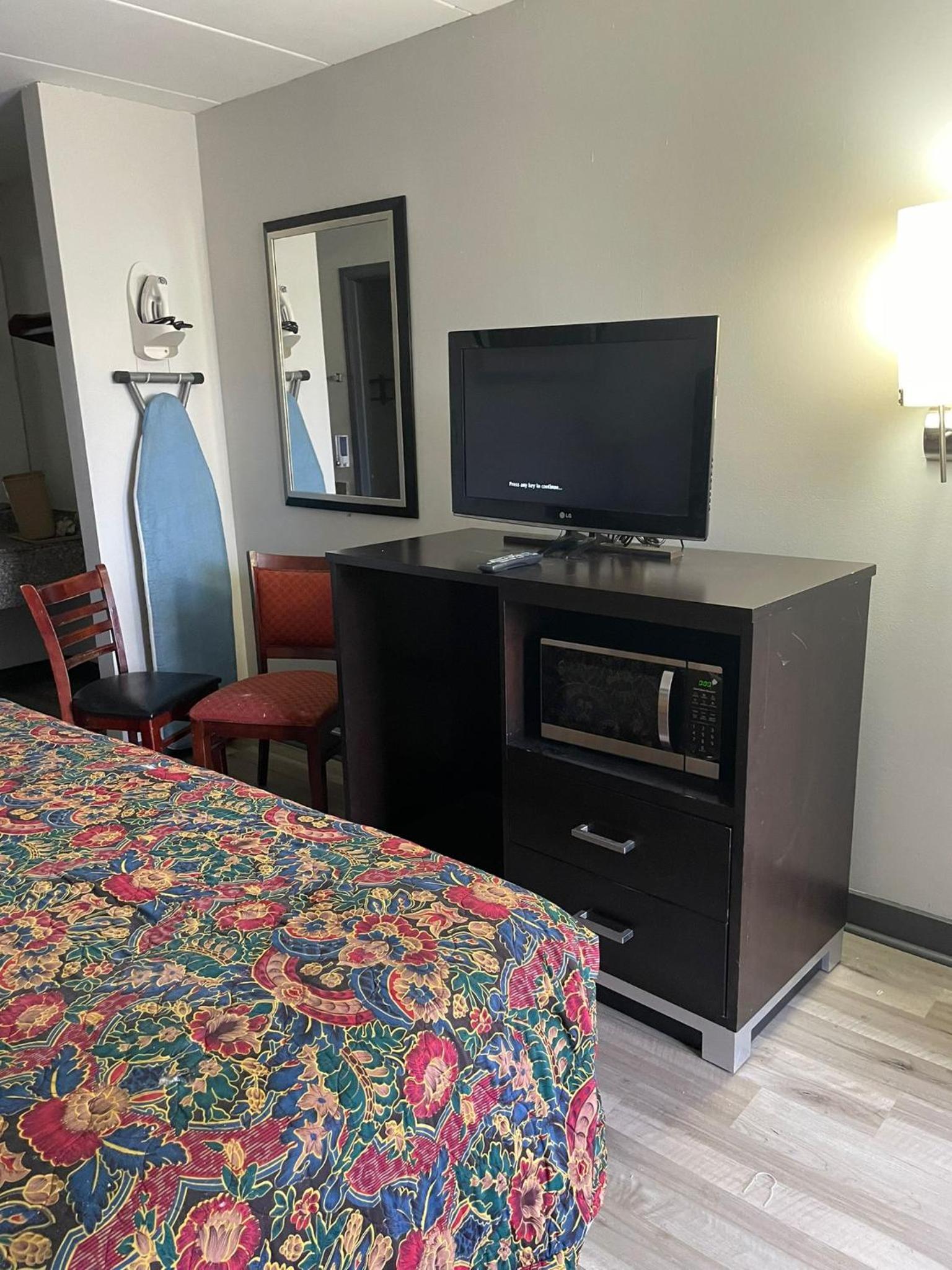 Deerfield Inn photo 19