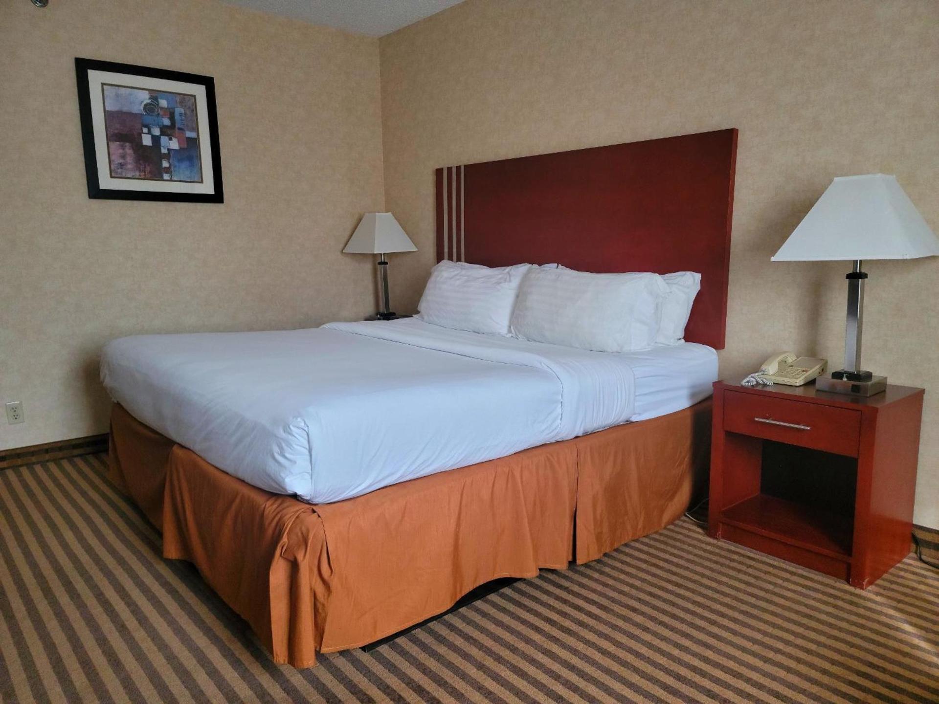 Lynchburg Grand Estate by IHG photo 17