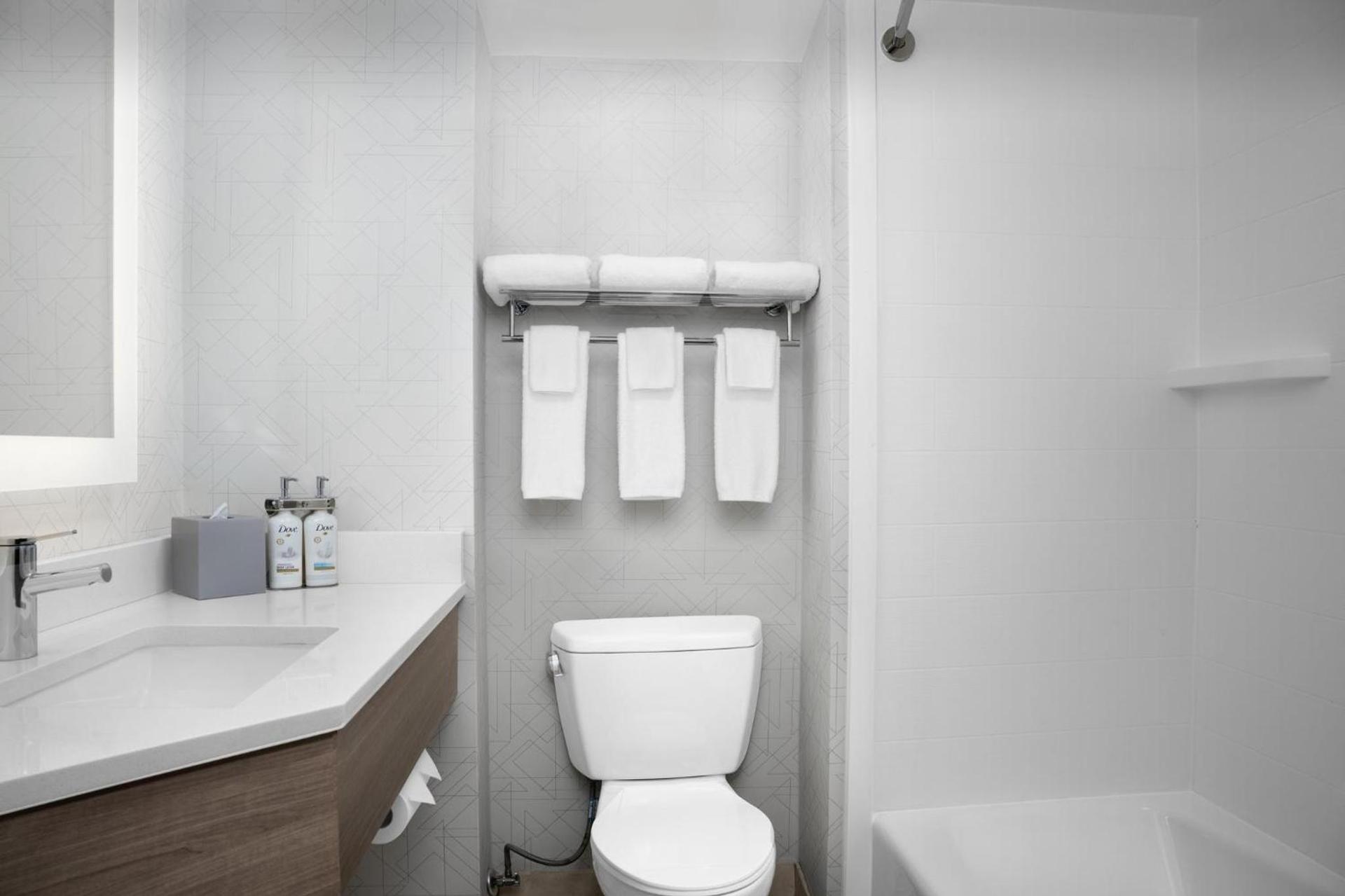 Holiday Inn Express Washington DC-BW Parkway by IHG photo 44