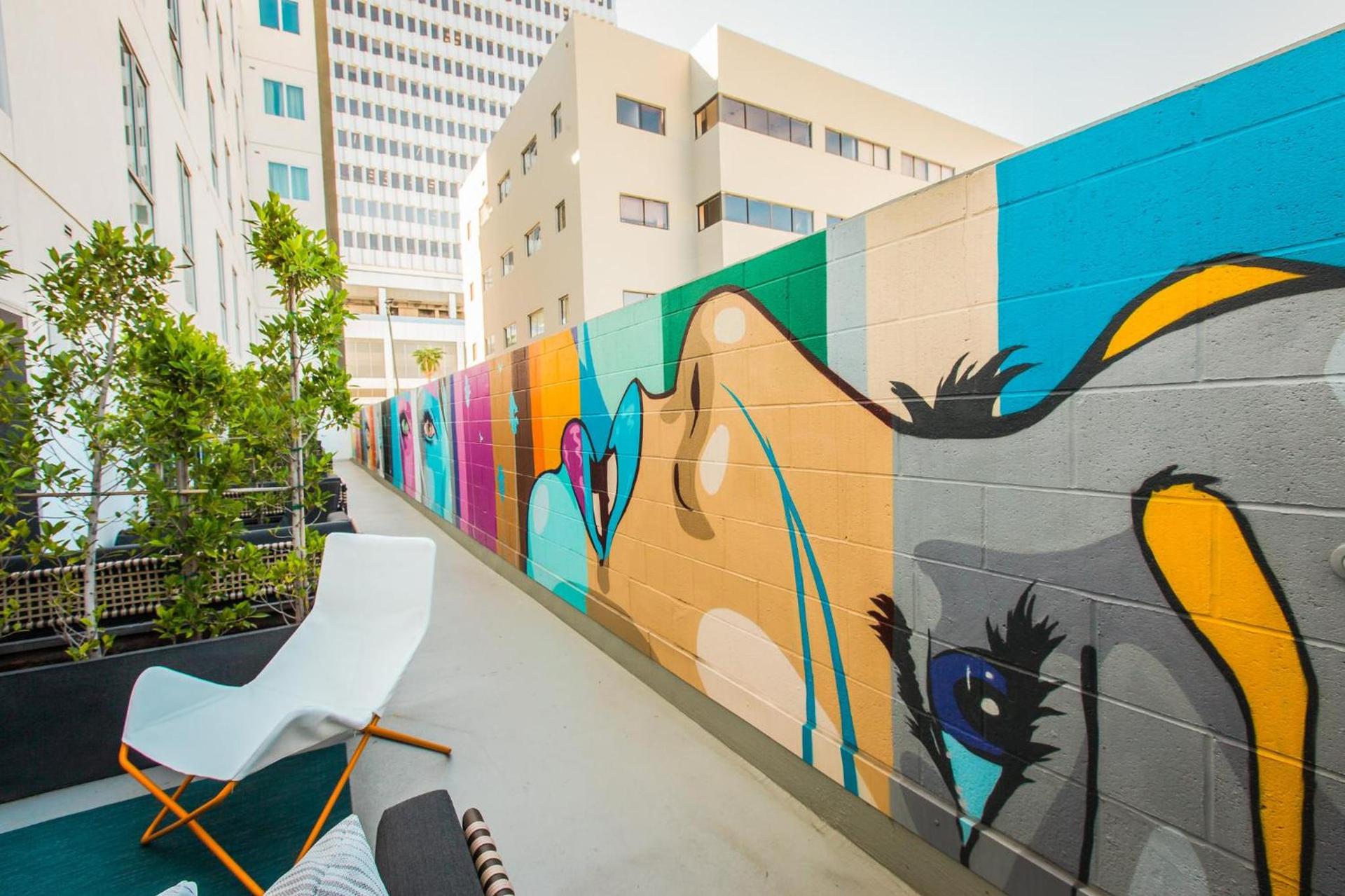 Kimpton Hotel Wilshire by IHG photo 9