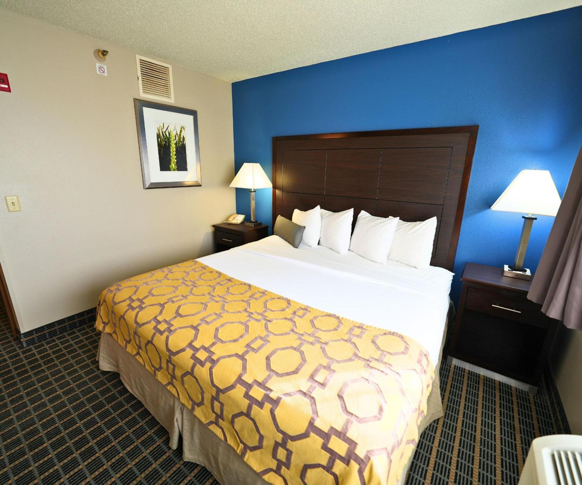 Baymont by Wyndham Marshalltown photo 22