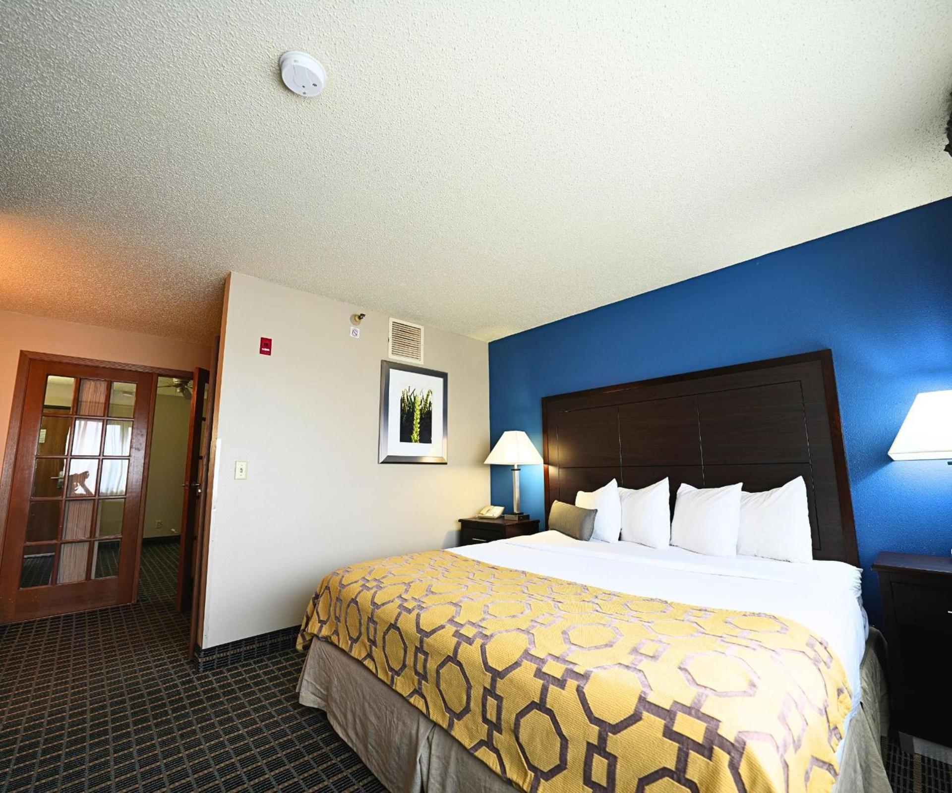 Baymont by Wyndham Marshalltown photo 23