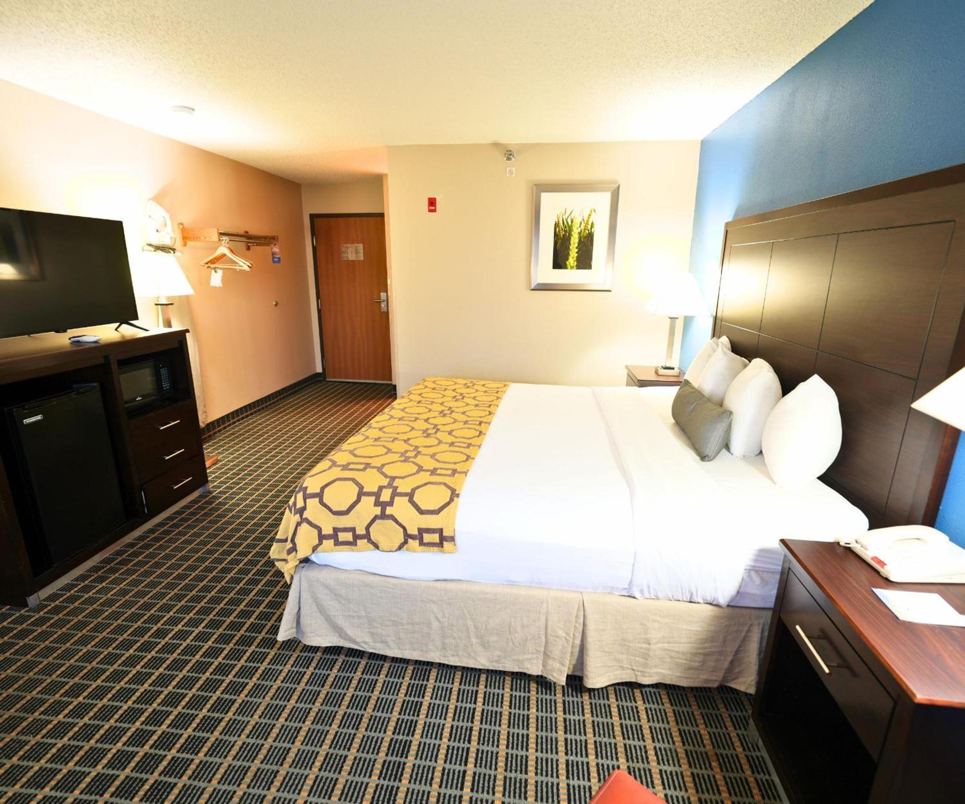 Baymont by Wyndham Marshalltown photo 30