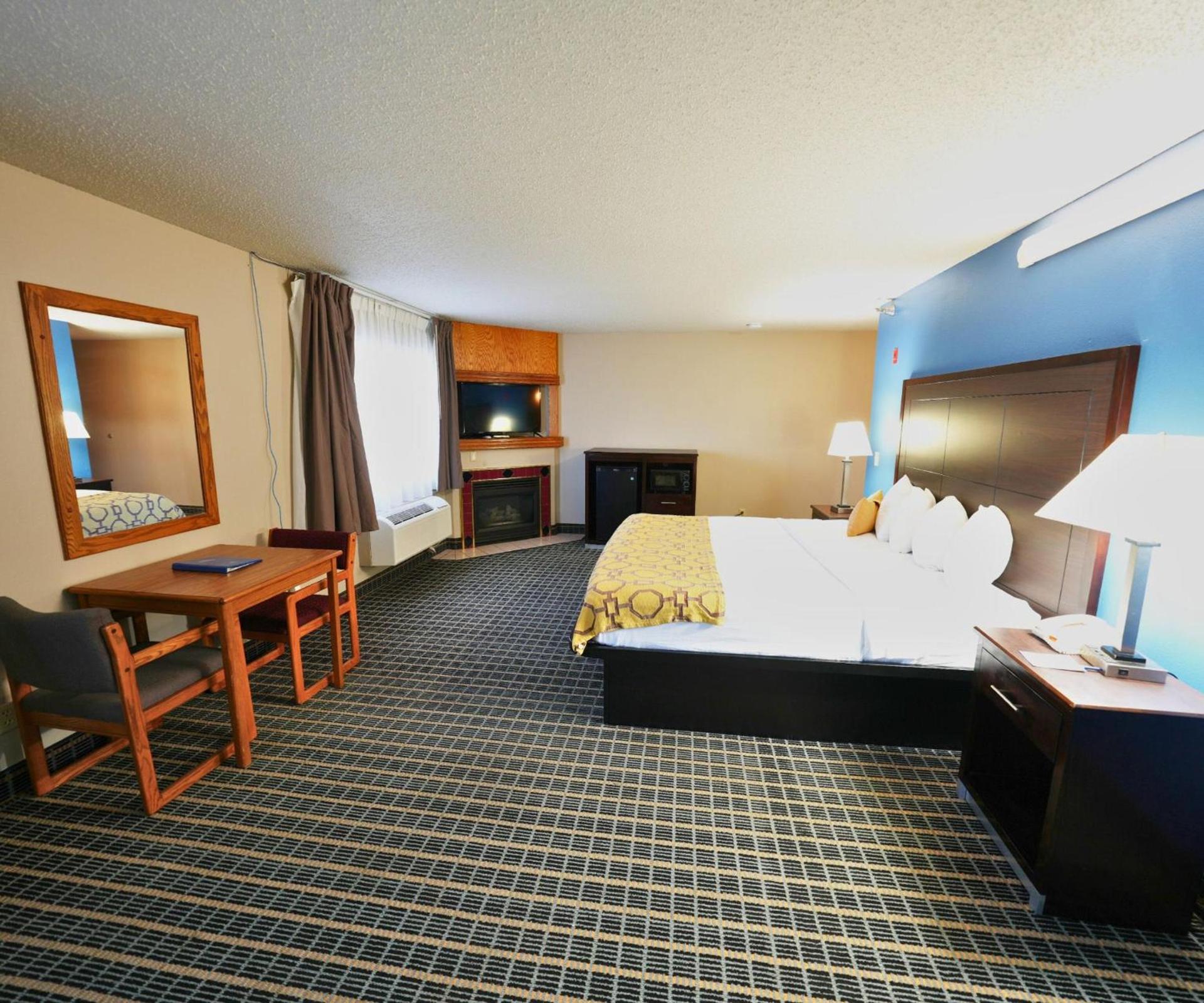 Baymont by Wyndham Marshalltown photo 50