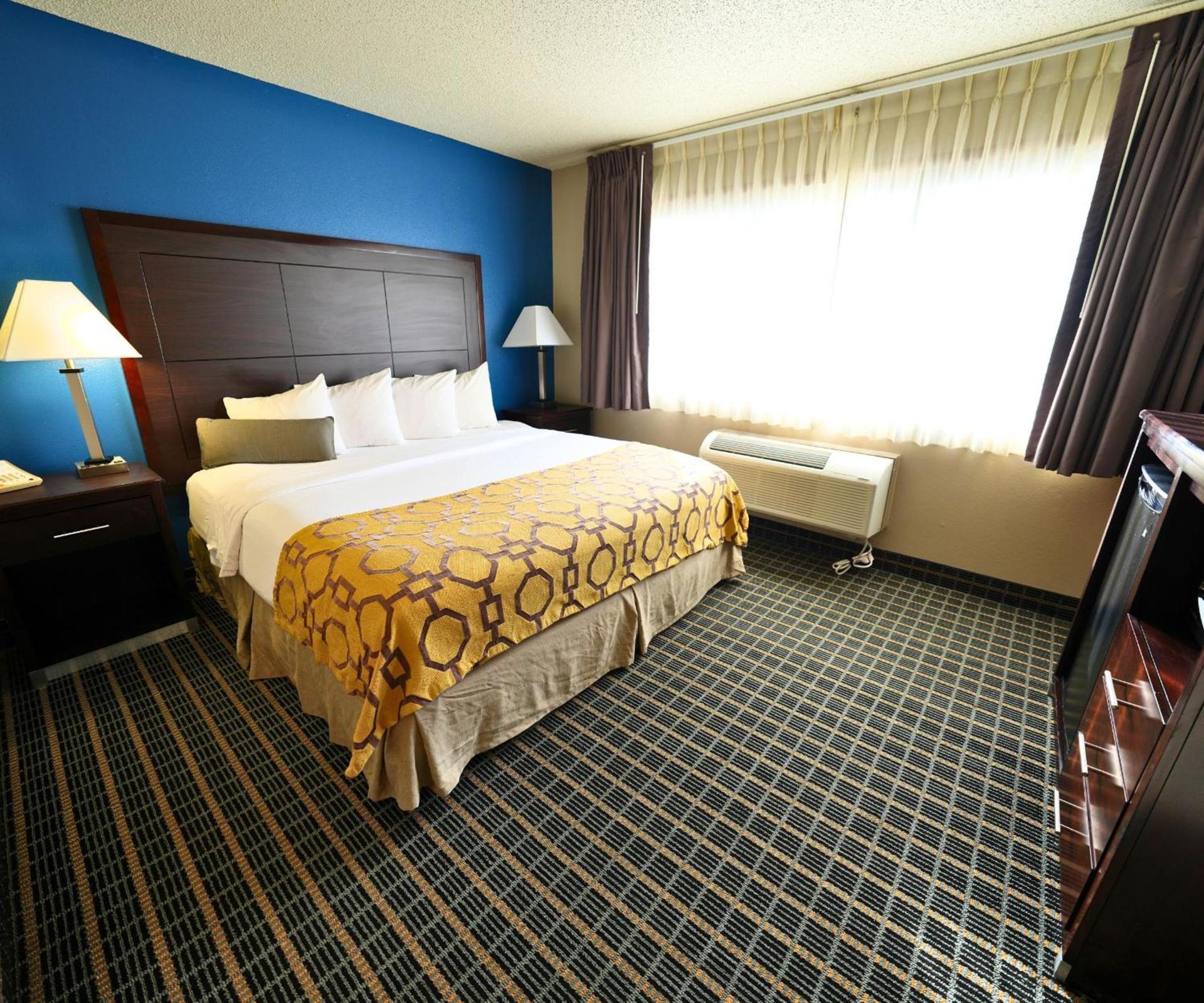 Baymont by Wyndham Marshalltown photo 56