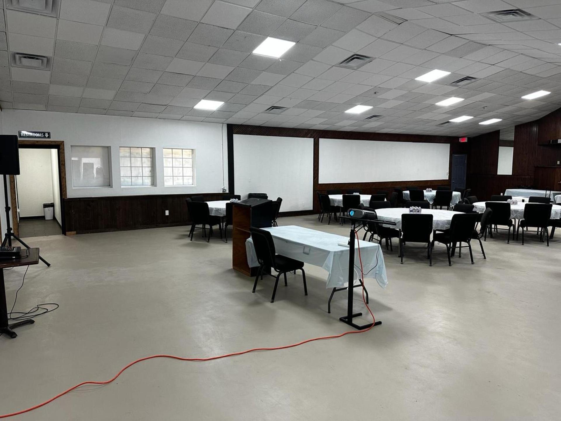 Super 8 by Wyndham Corsicana photo 11