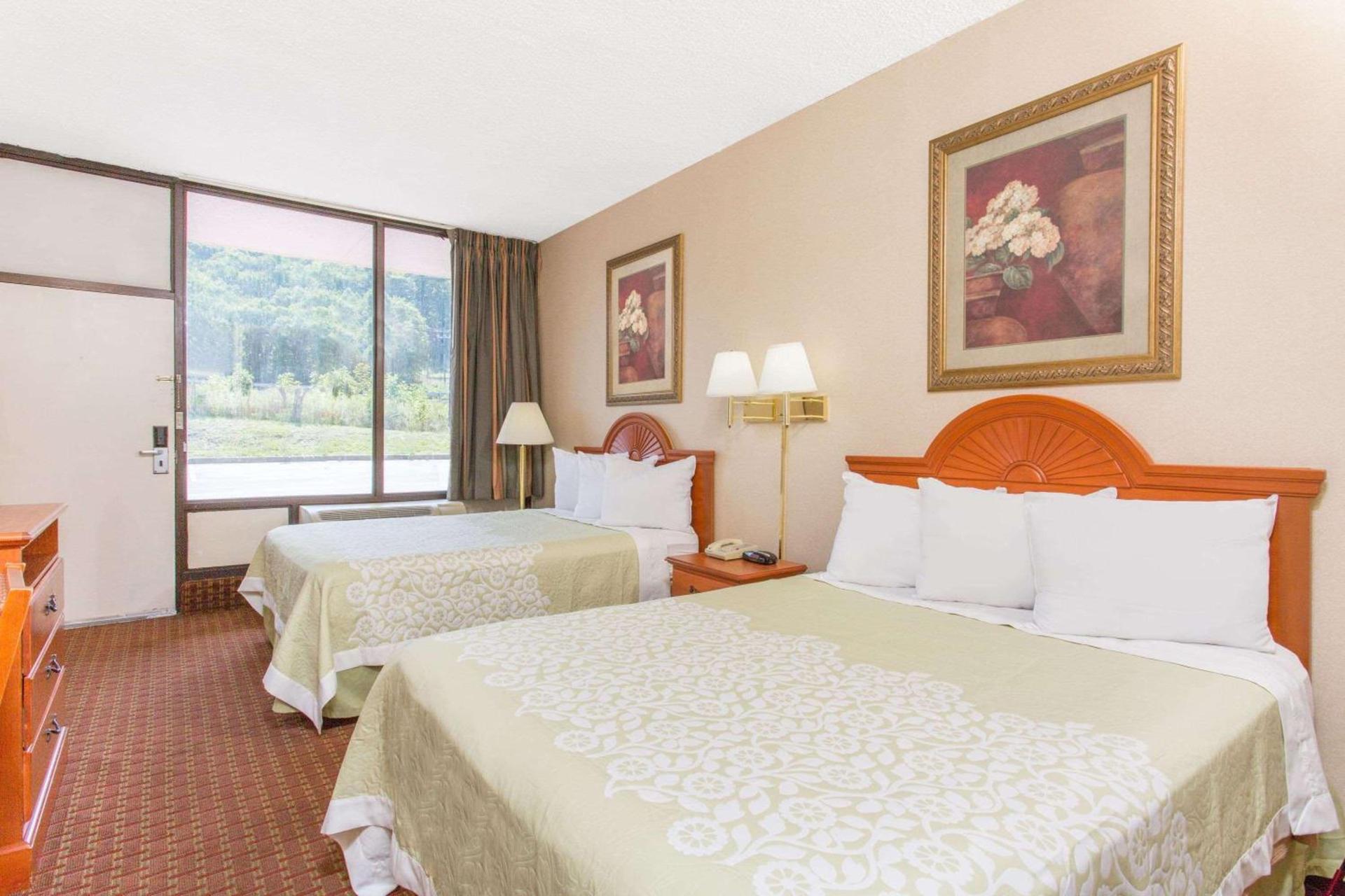 Days Inn by Wyndham Princeton photo 4