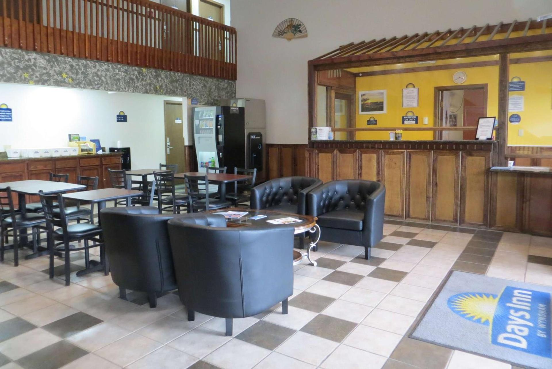 Days Inn by Wyndham Alamosa photo 16