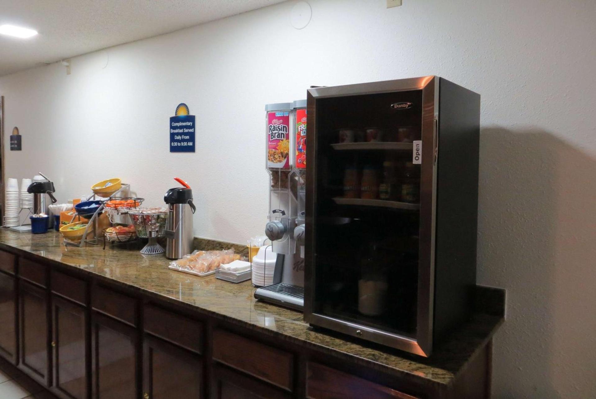 Days Inn by Wyndham Alamosa photo 24