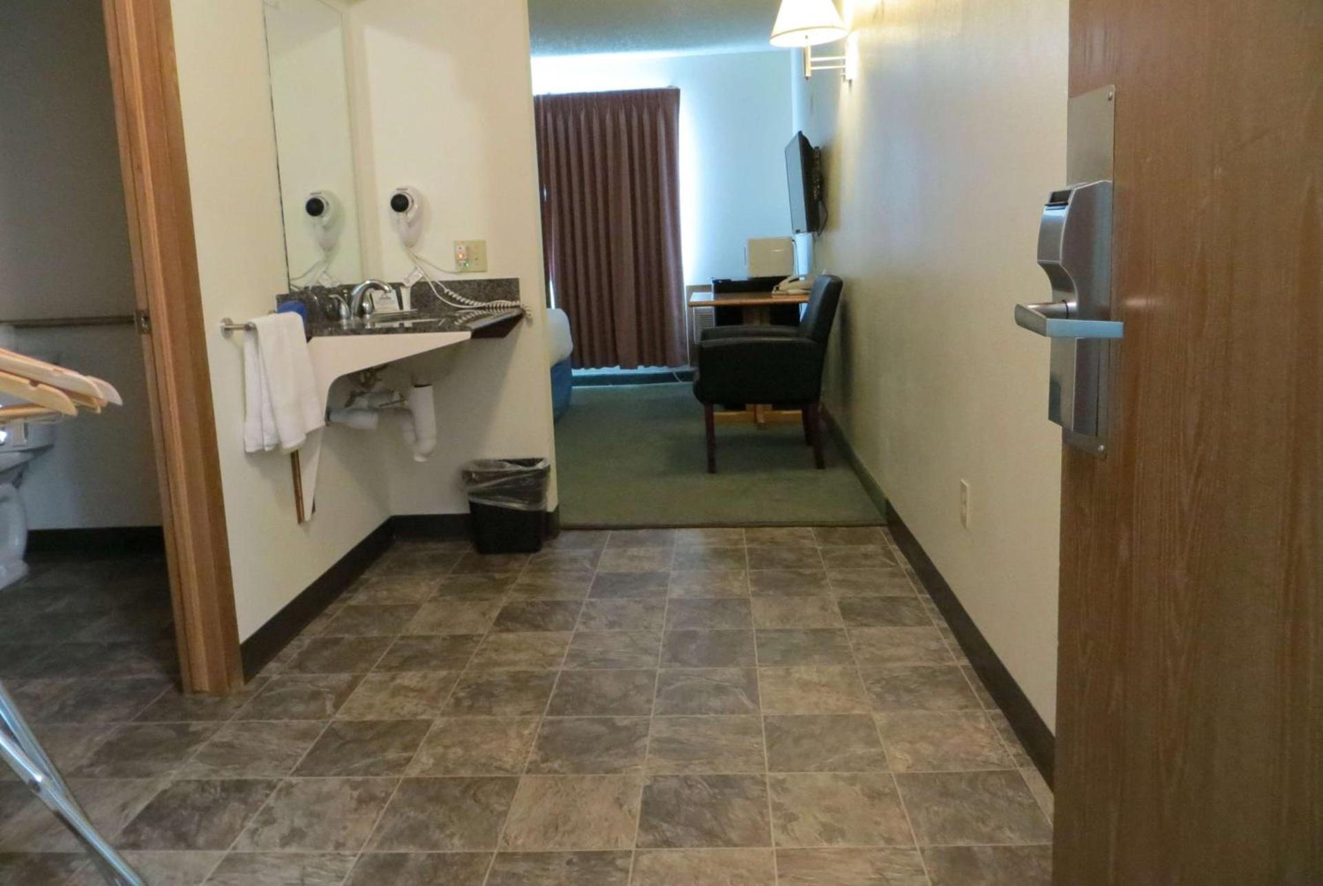 Days Inn by Wyndham Alamosa photo 36