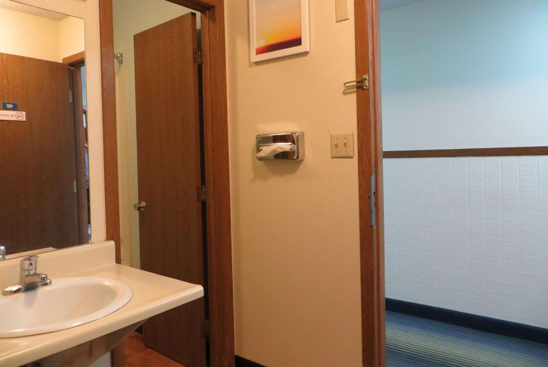 Days Inn by Wyndham Alamosa photo 43