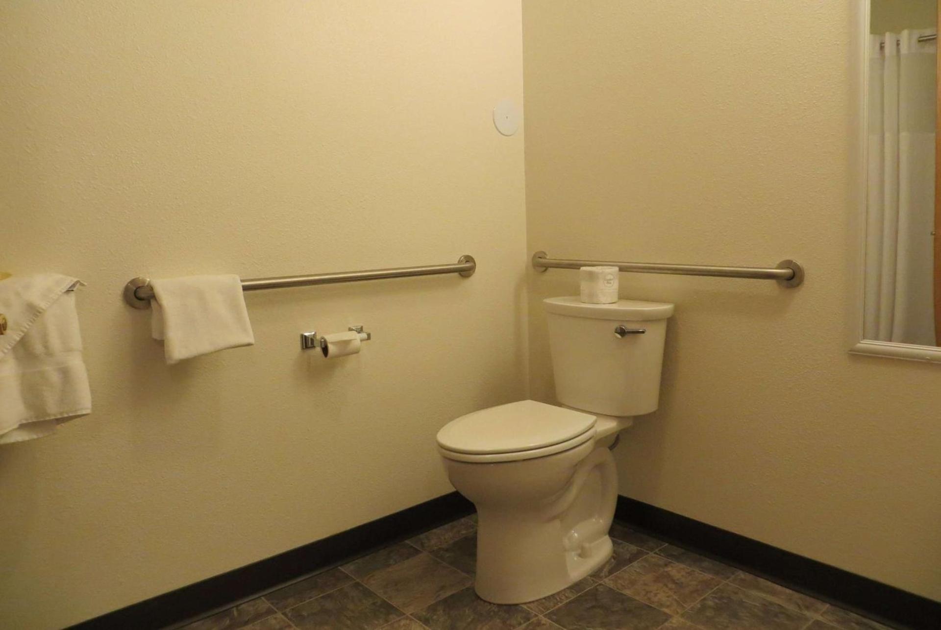 Days Inn by Wyndham Alamosa photo 44