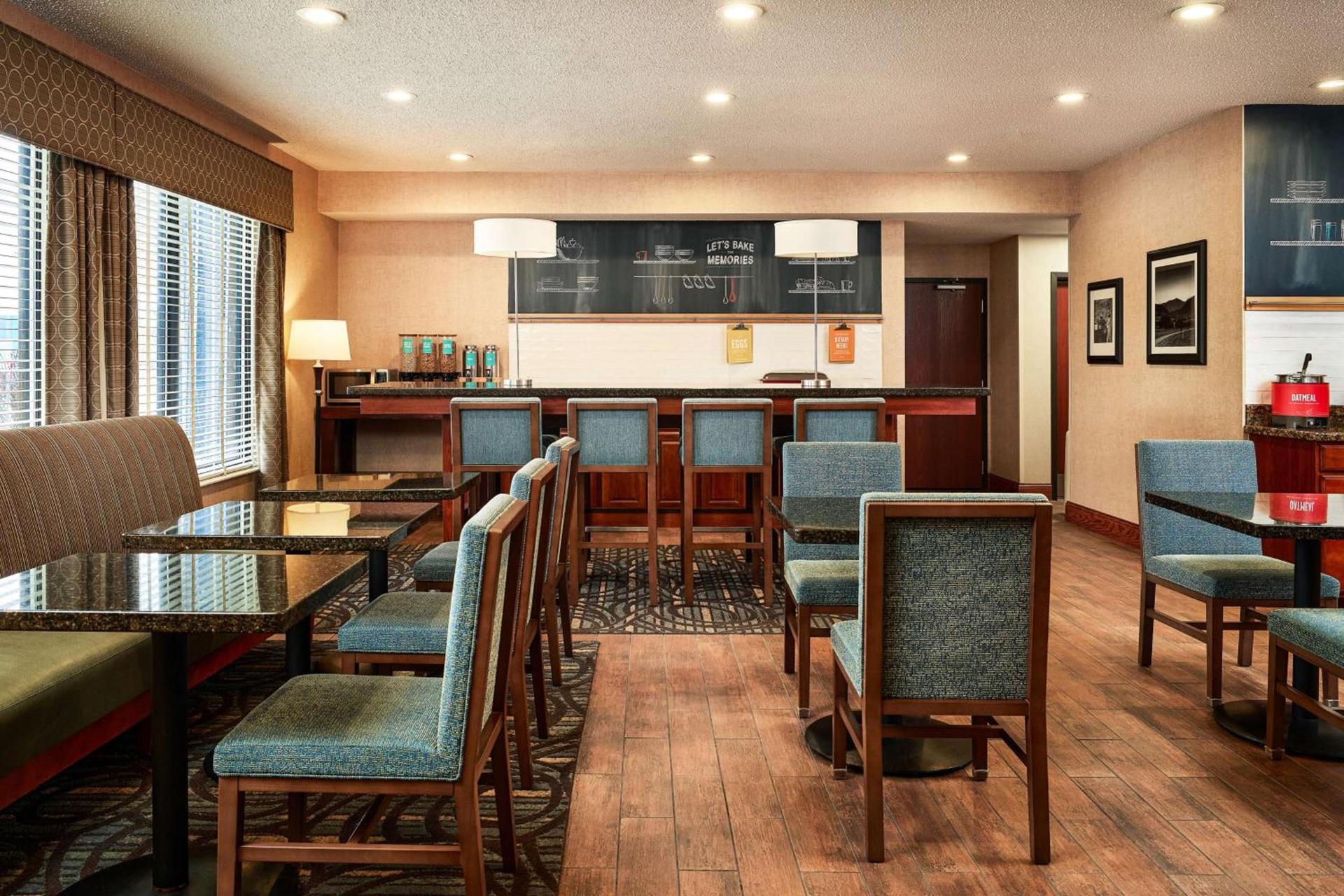 Hampton Inn Longmont photo 10