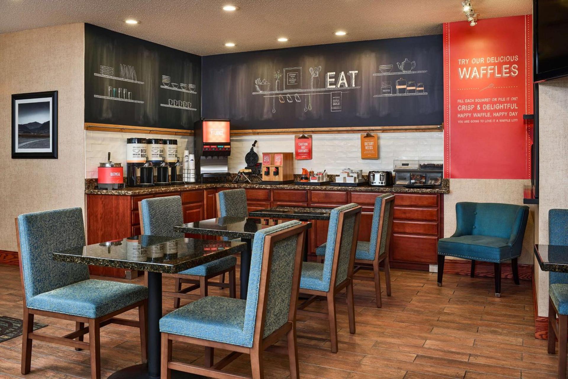 Hampton Inn Longmont photo 11