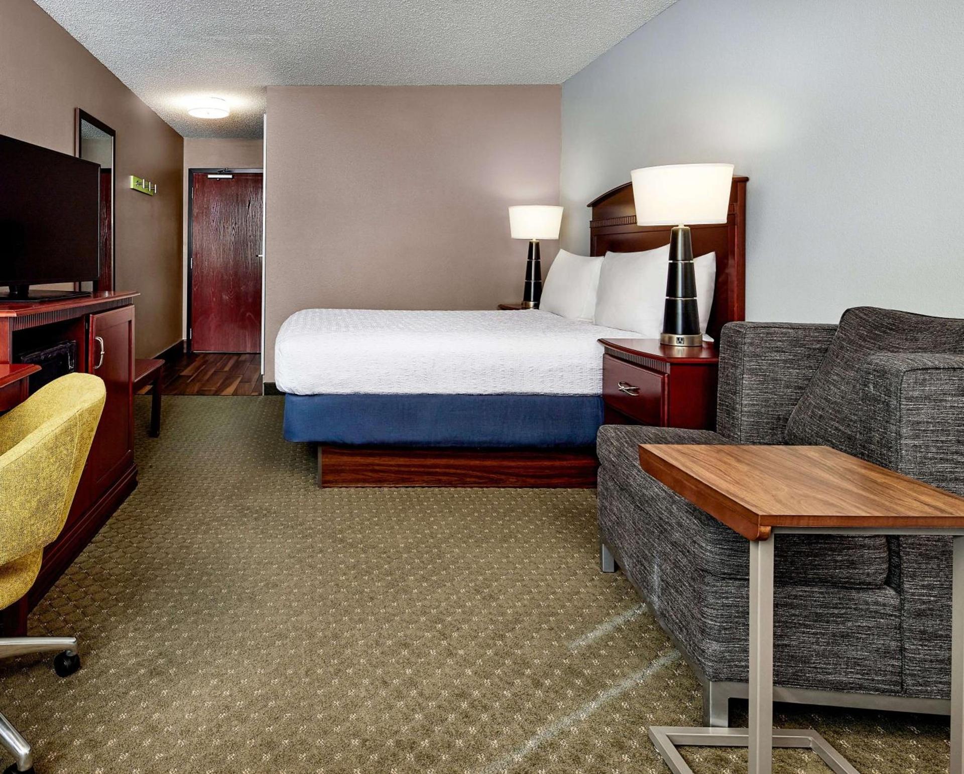Hampton Inn Longmont photo 23