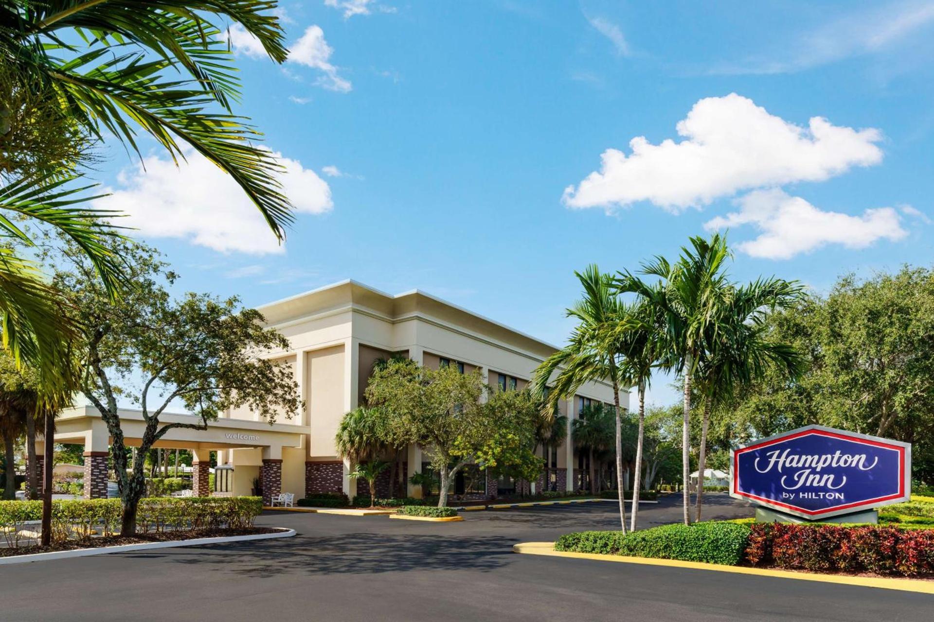 Hampton Inn Ft. Lauderdale-Cypress Creek photo 1