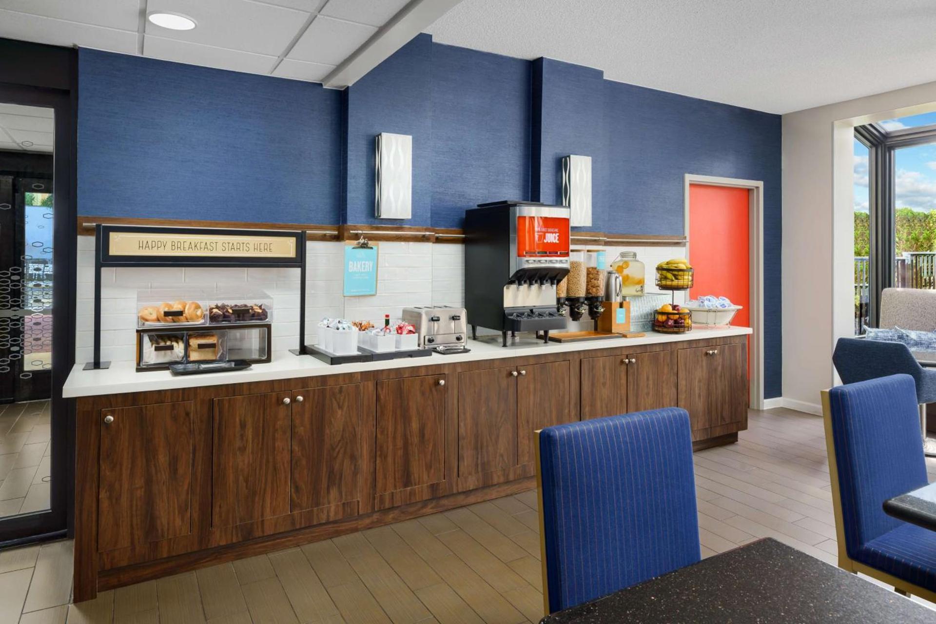Hampton Inn Ft. Lauderdale-Cypress Creek photo 13