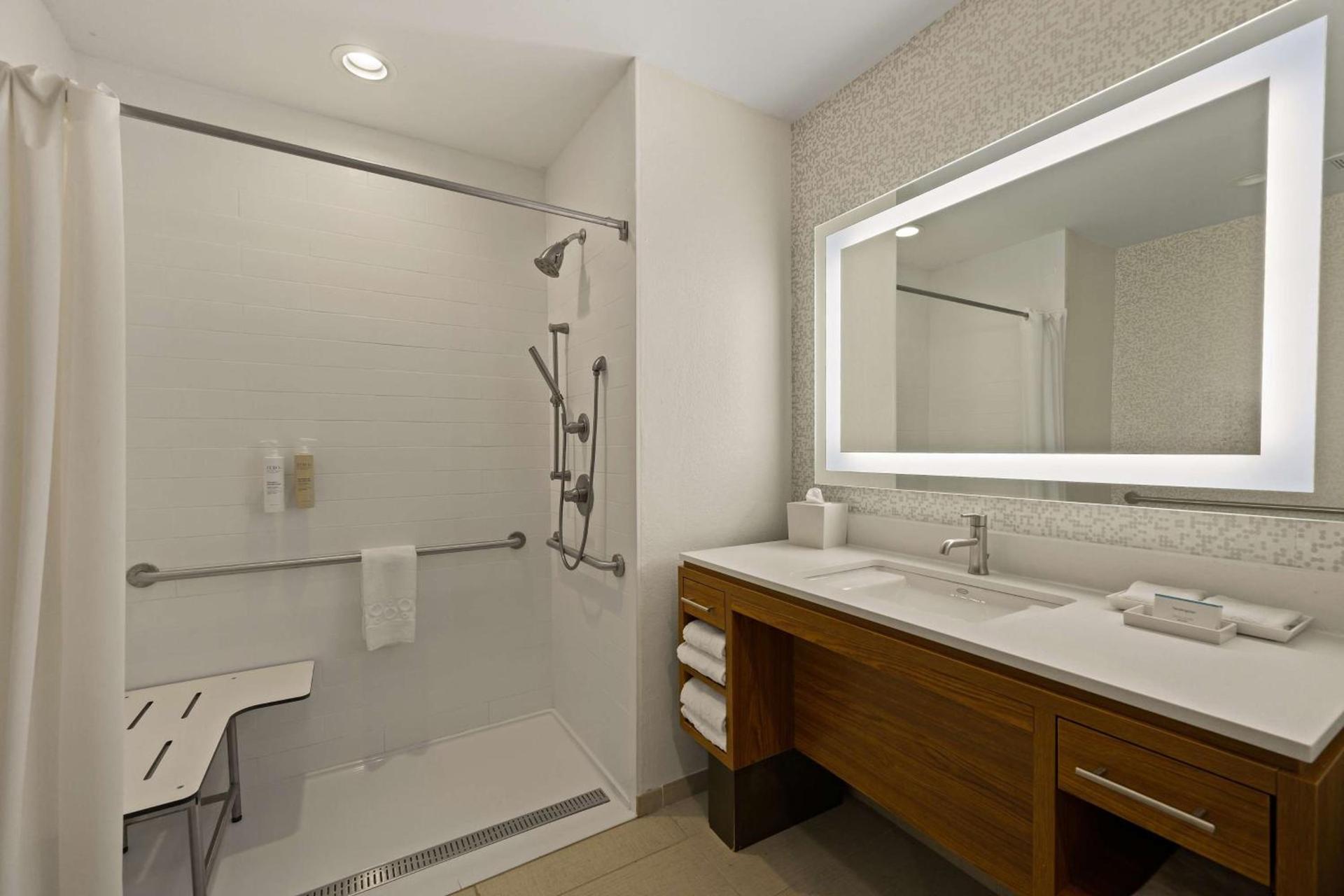 Home2 Suites By Hilton Baytown photo 19