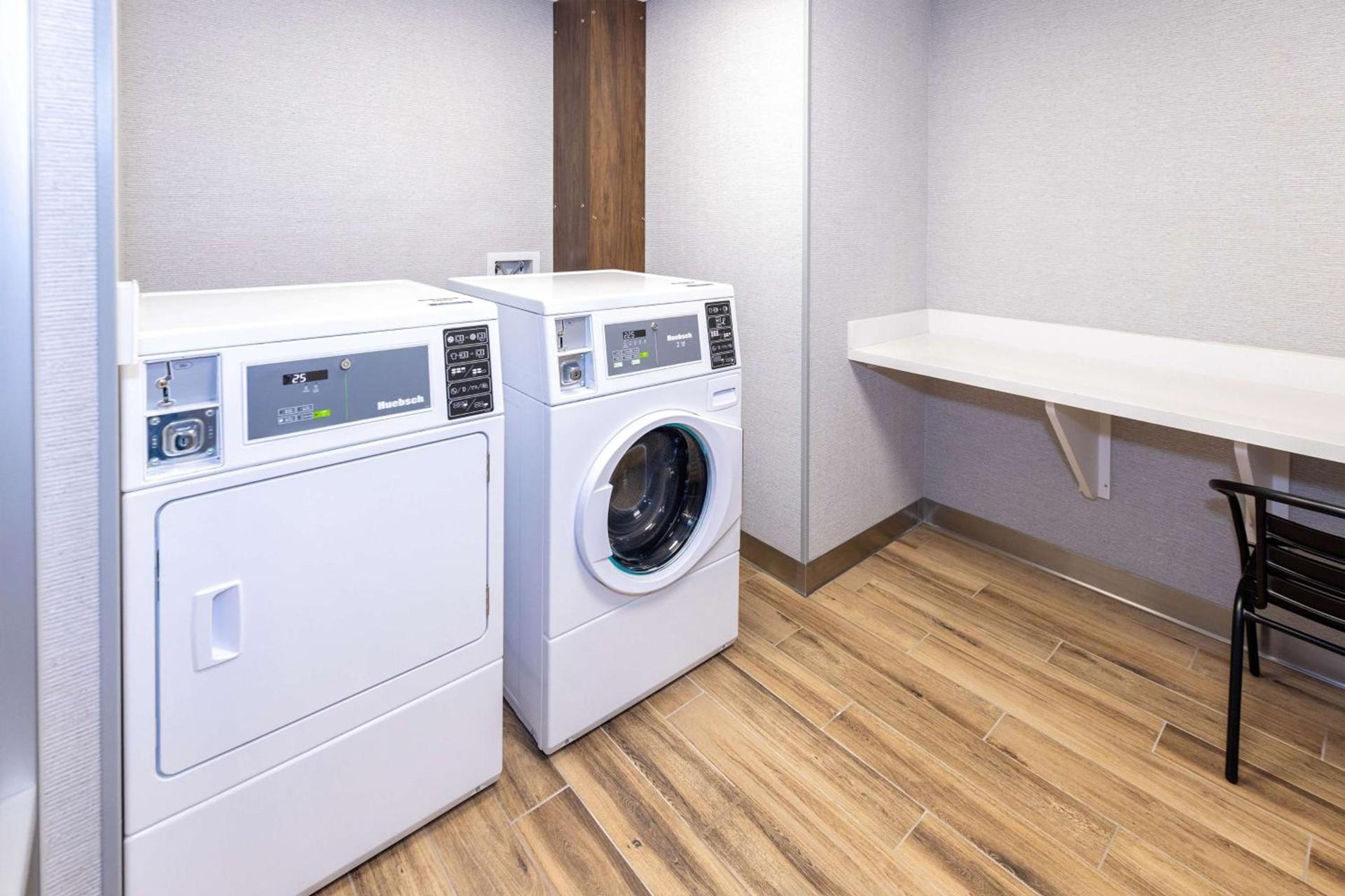 Hampton Inn Selma, Ca photo 48