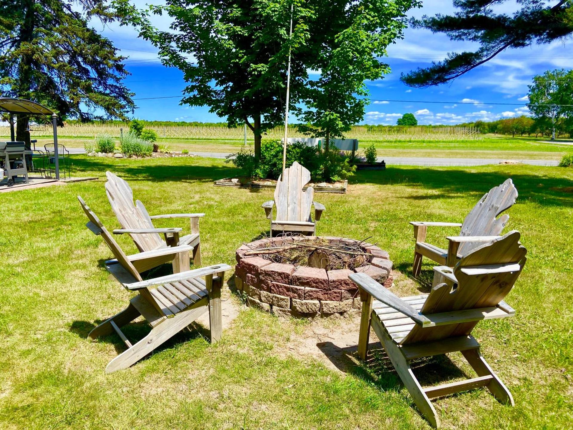 Elk Rapids Lakeshore Inn photo 4
