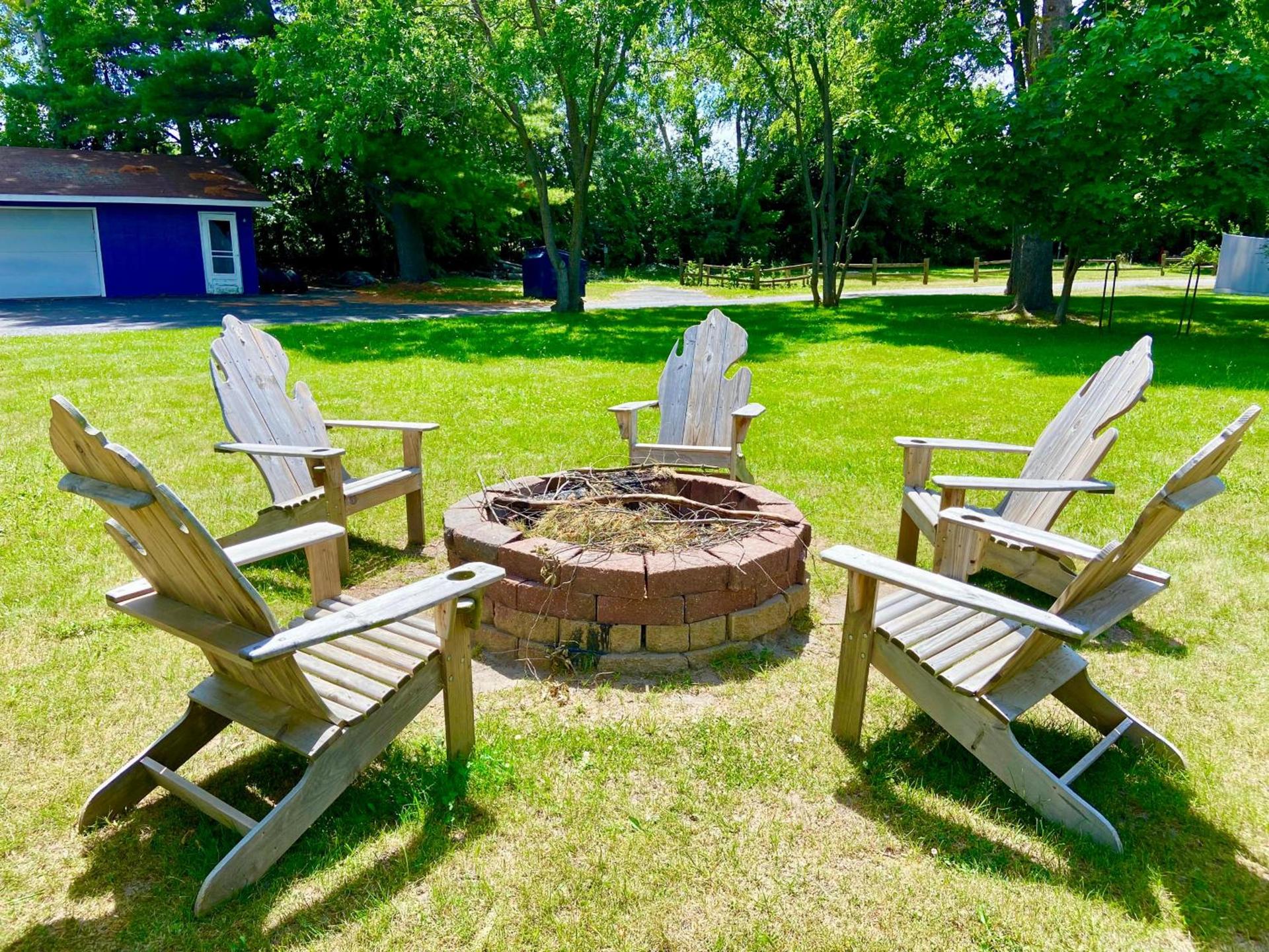 Elk Rapids Lakeshore Inn photo 3