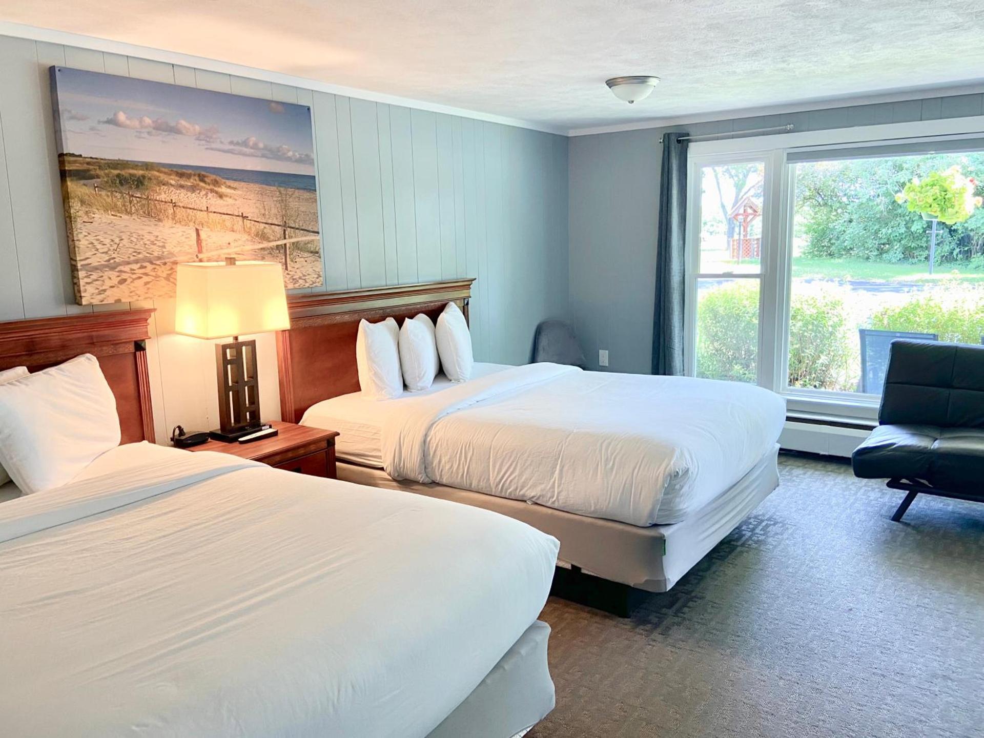 Elk Rapids Lakeshore Inn photo 34