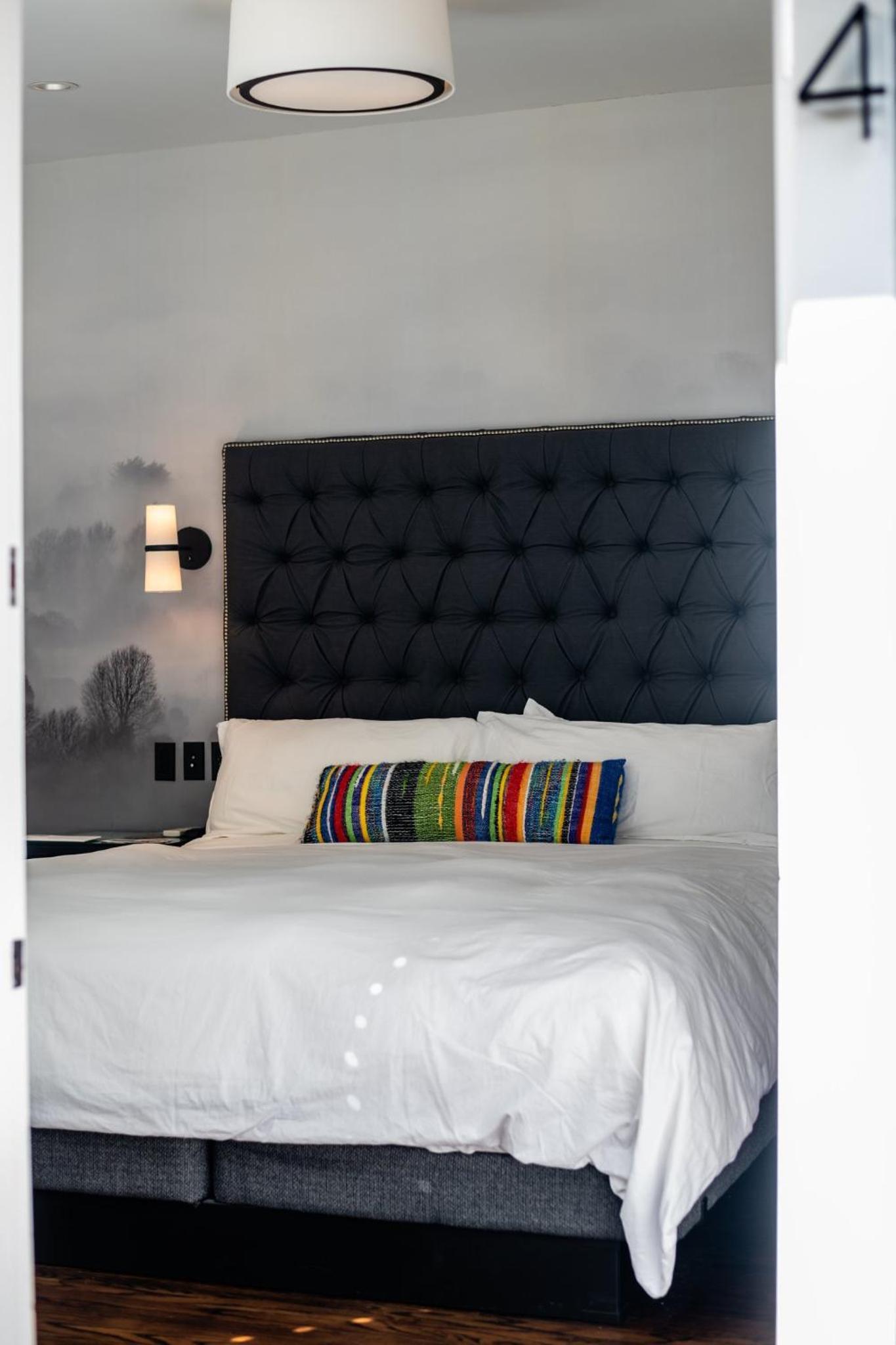 Brannan Cottage Inn photo 44