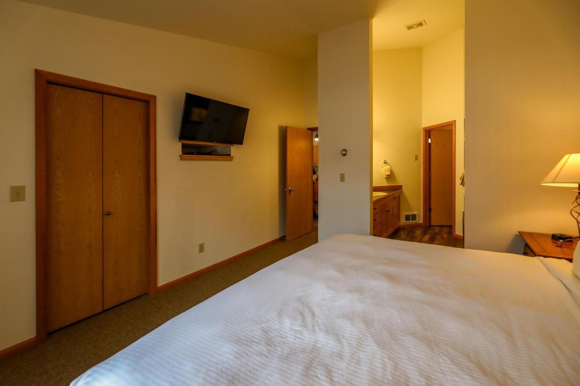 Meadow Lake Resort & Condos photo 98