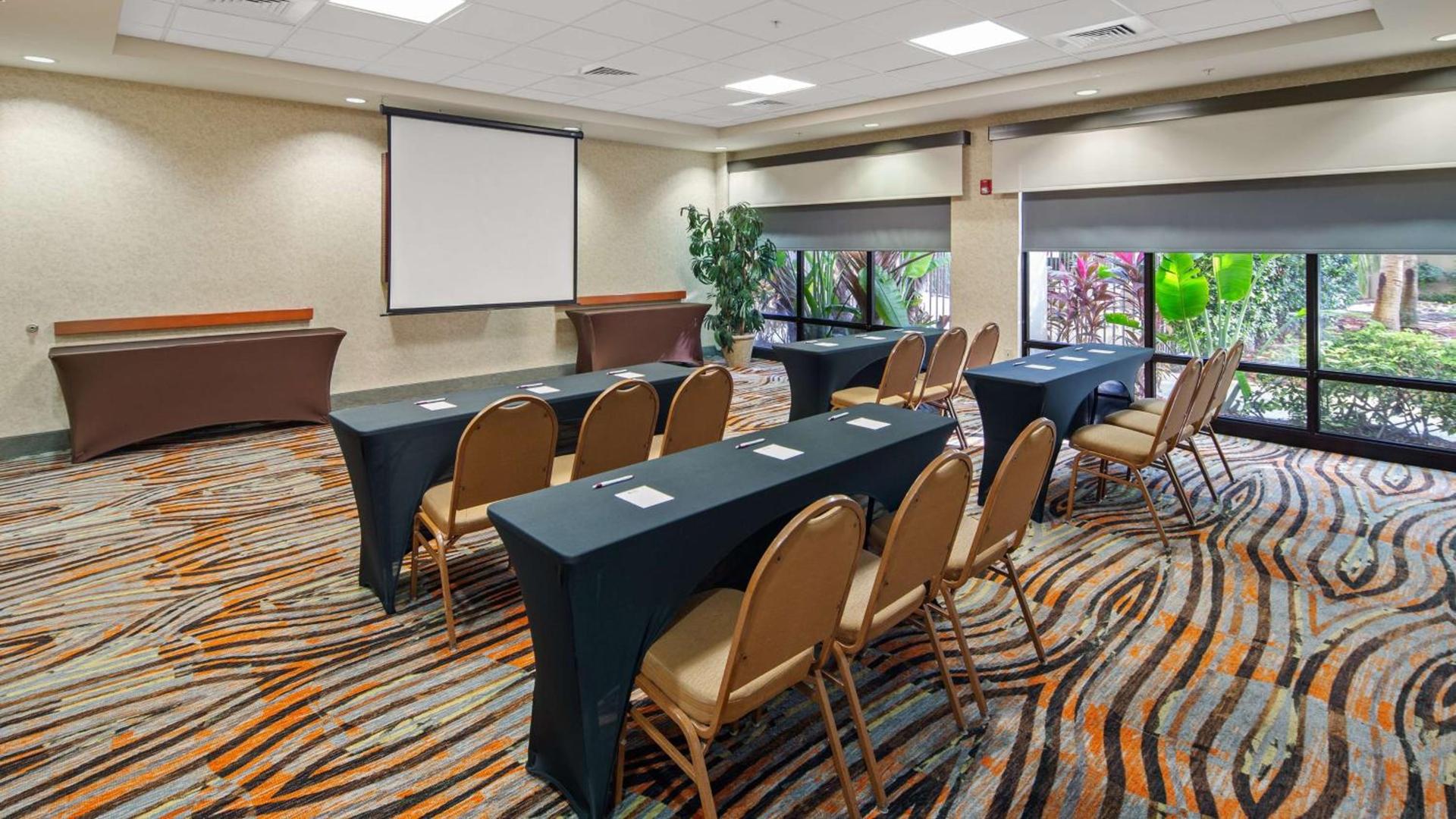 Best Western Plus Kendall Hotel & Suites photo 50