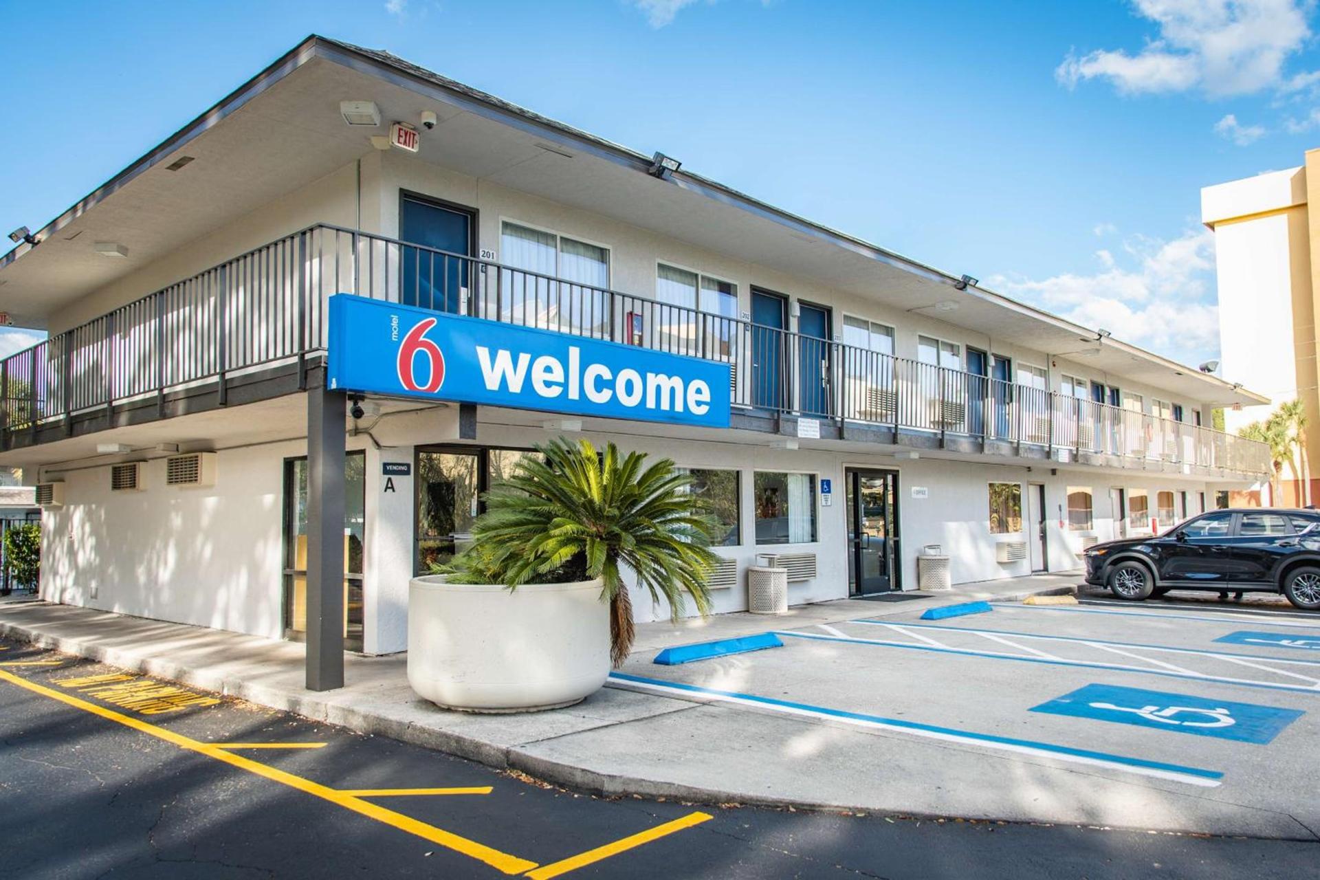 Motel 6-Kissimmee, FL - Orlando photo 1