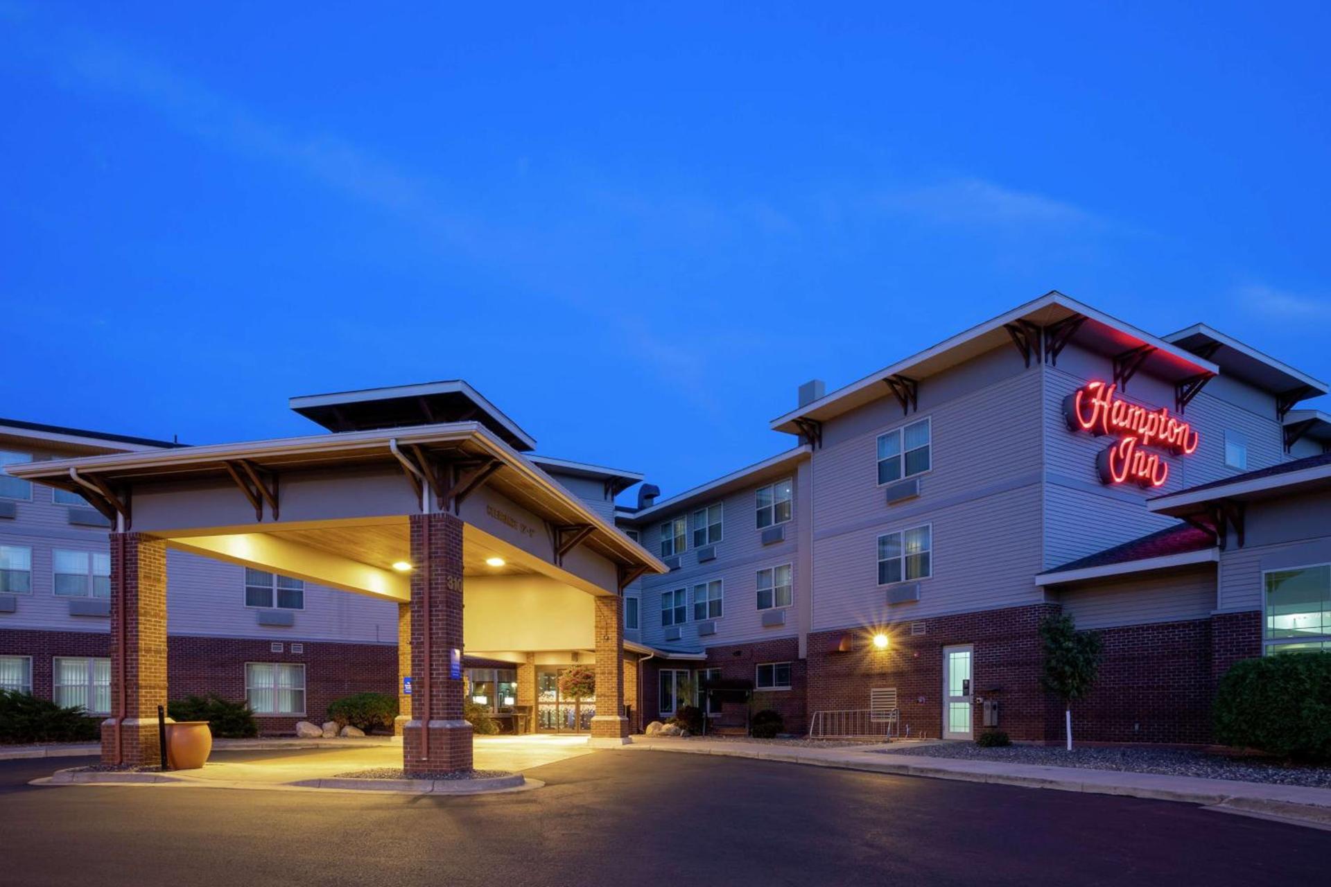 Hampton Inn Duluth-Canal Park photo 1