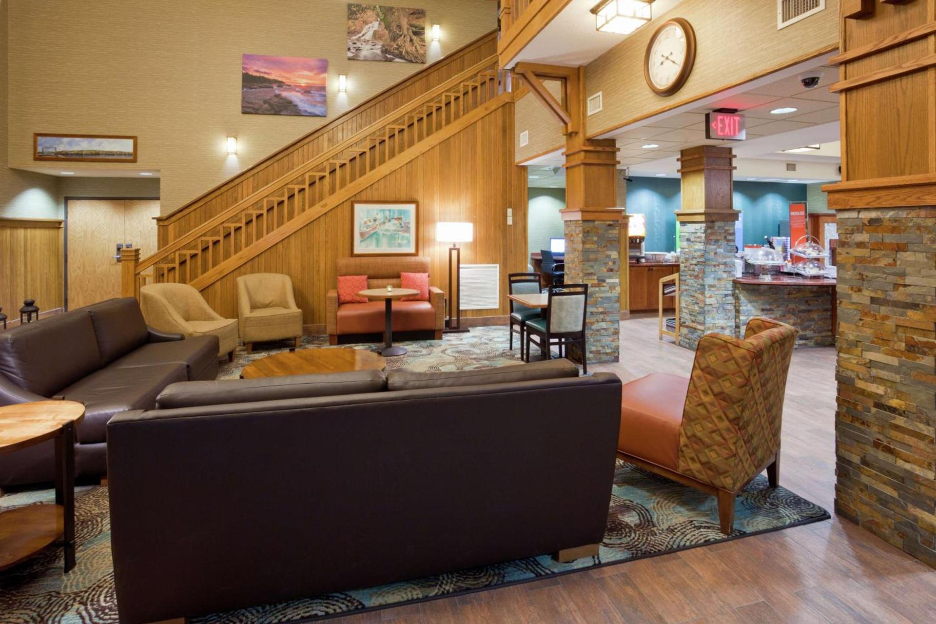Hampton Inn Duluth-Canal Park photo 13