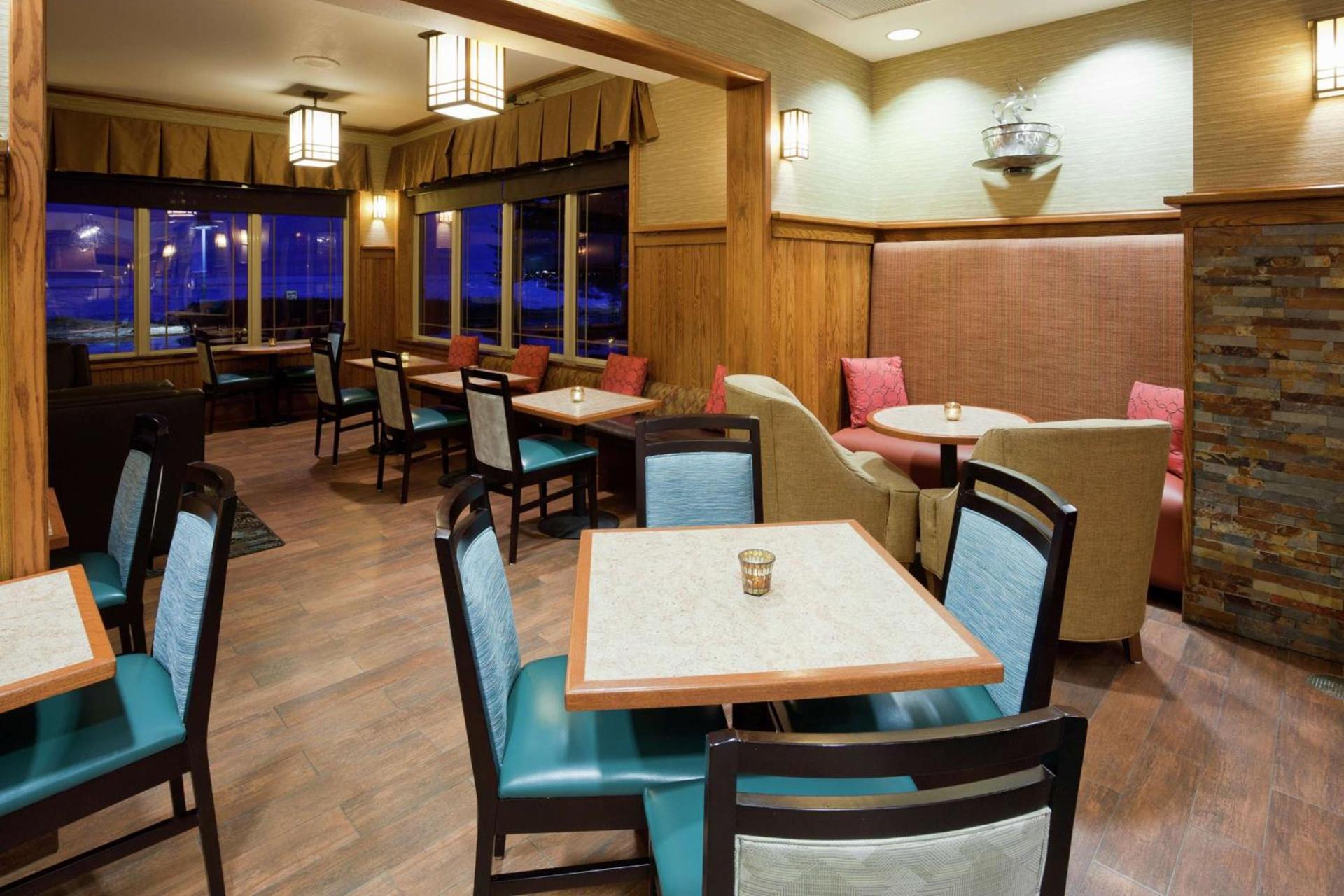 Hampton Inn Duluth-Canal Park photo 16