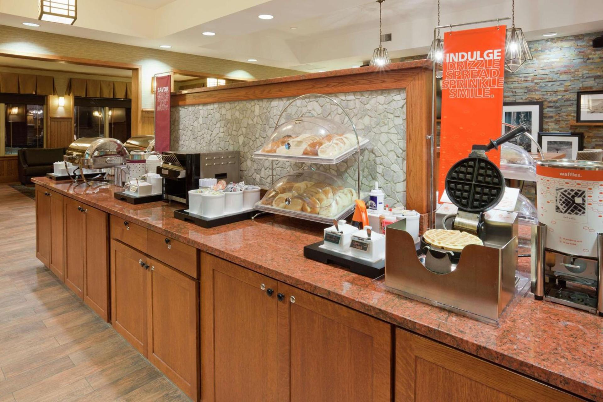 Hampton Inn Duluth-Canal Park photo 20
