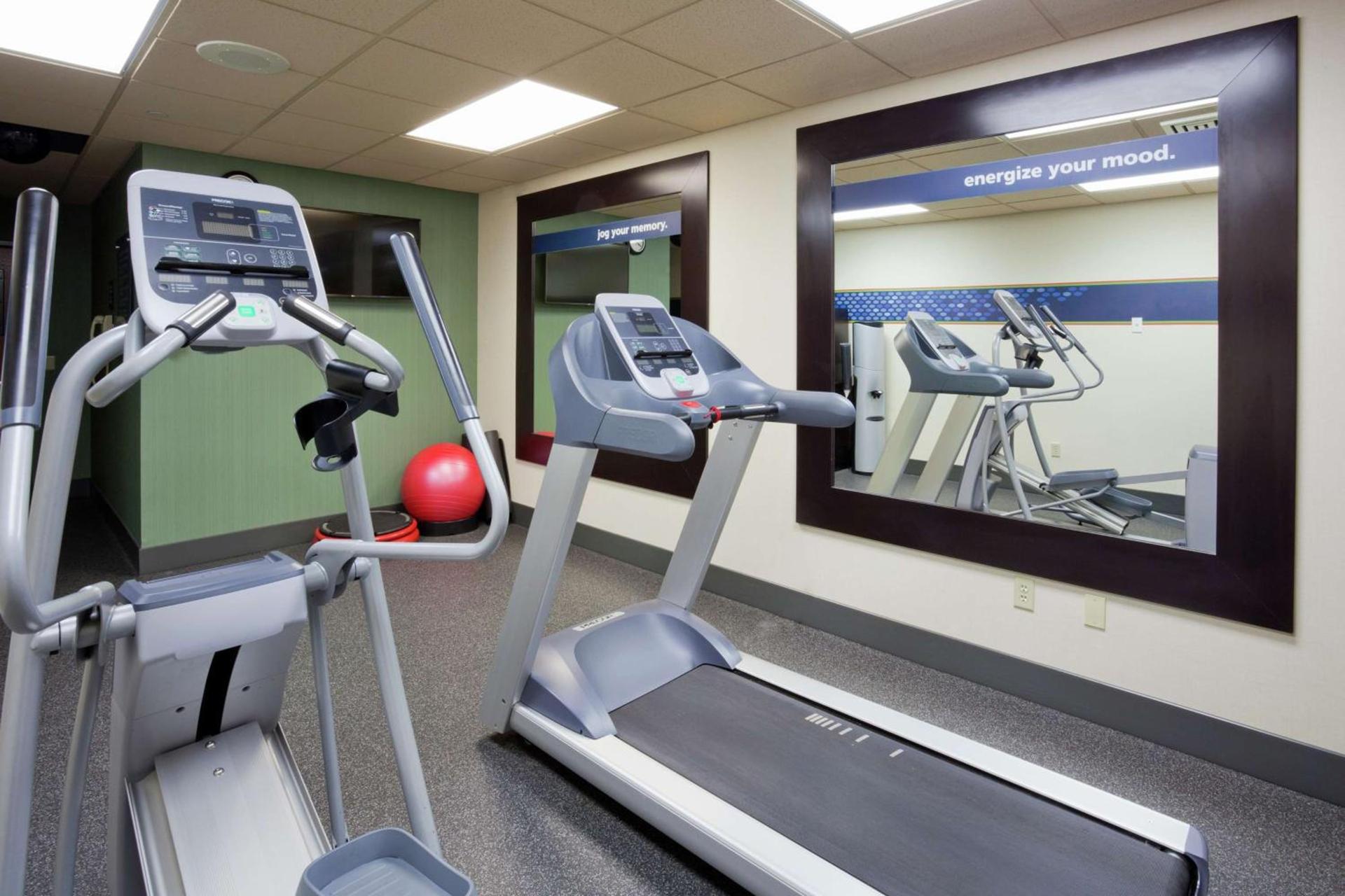 Hampton Inn Duluth-Canal Park photo 22