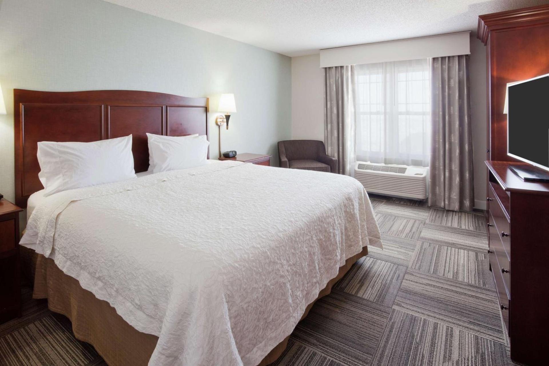 Hampton Inn Duluth-Canal Park photo 37
