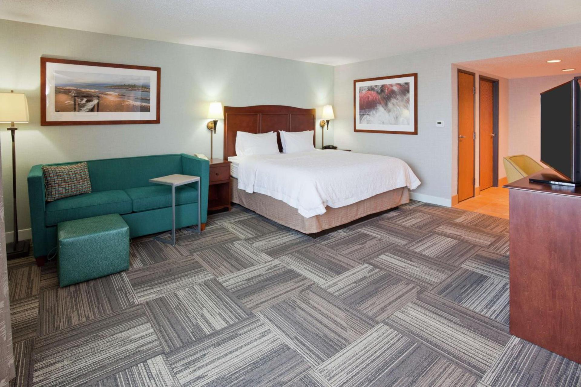 Hampton Inn Duluth-Canal Park photo 41